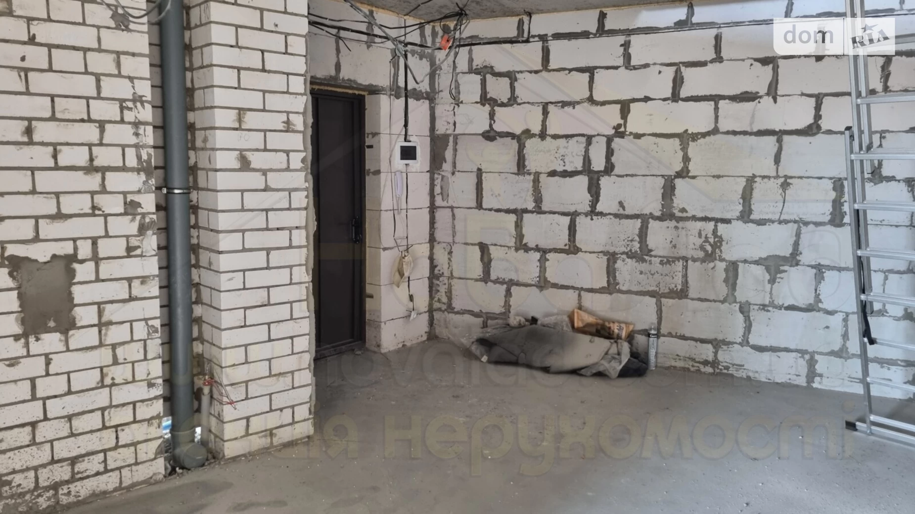 Продается 4-комнатная квартира 128.5 кв. м в Чернигове, ул. 1-й танковой бригады(Генерала Белова), 37 корпус 6 - фото 5