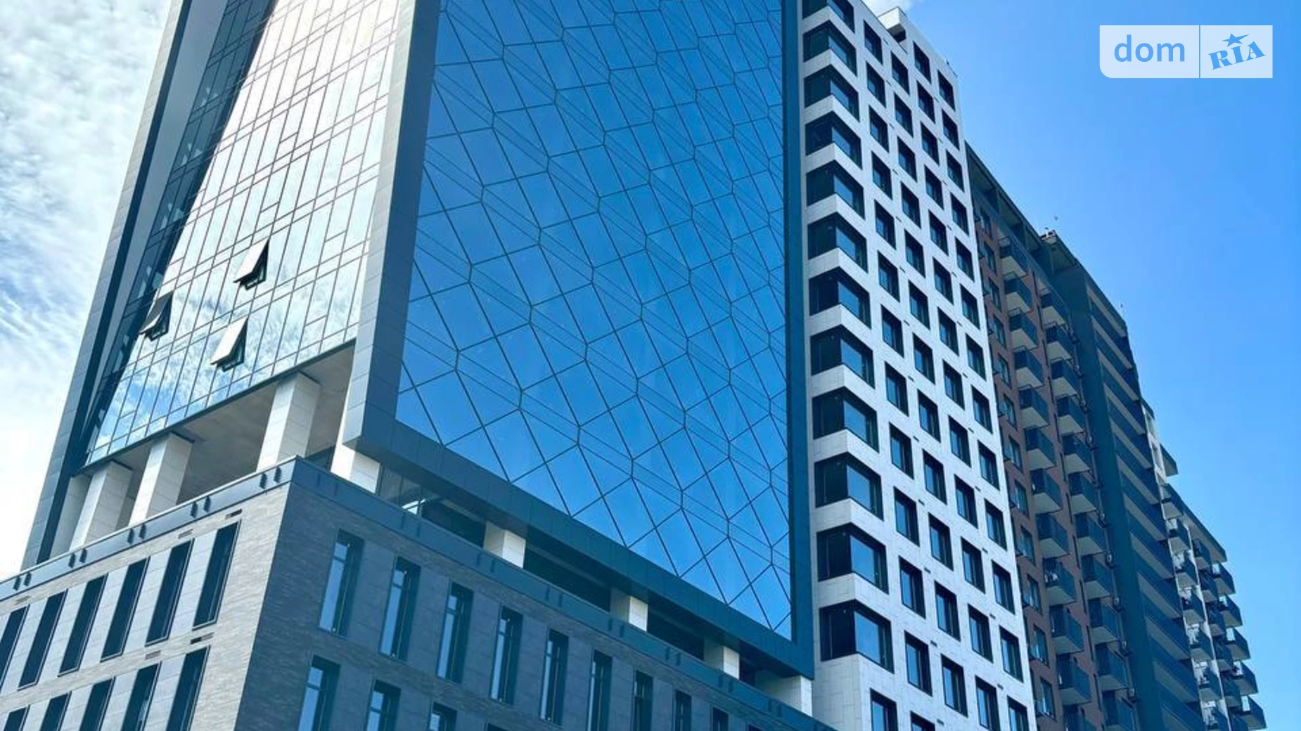 Продается офис 320 кв. м в бизнес-центре, цена: 510000 $ - фото 2
