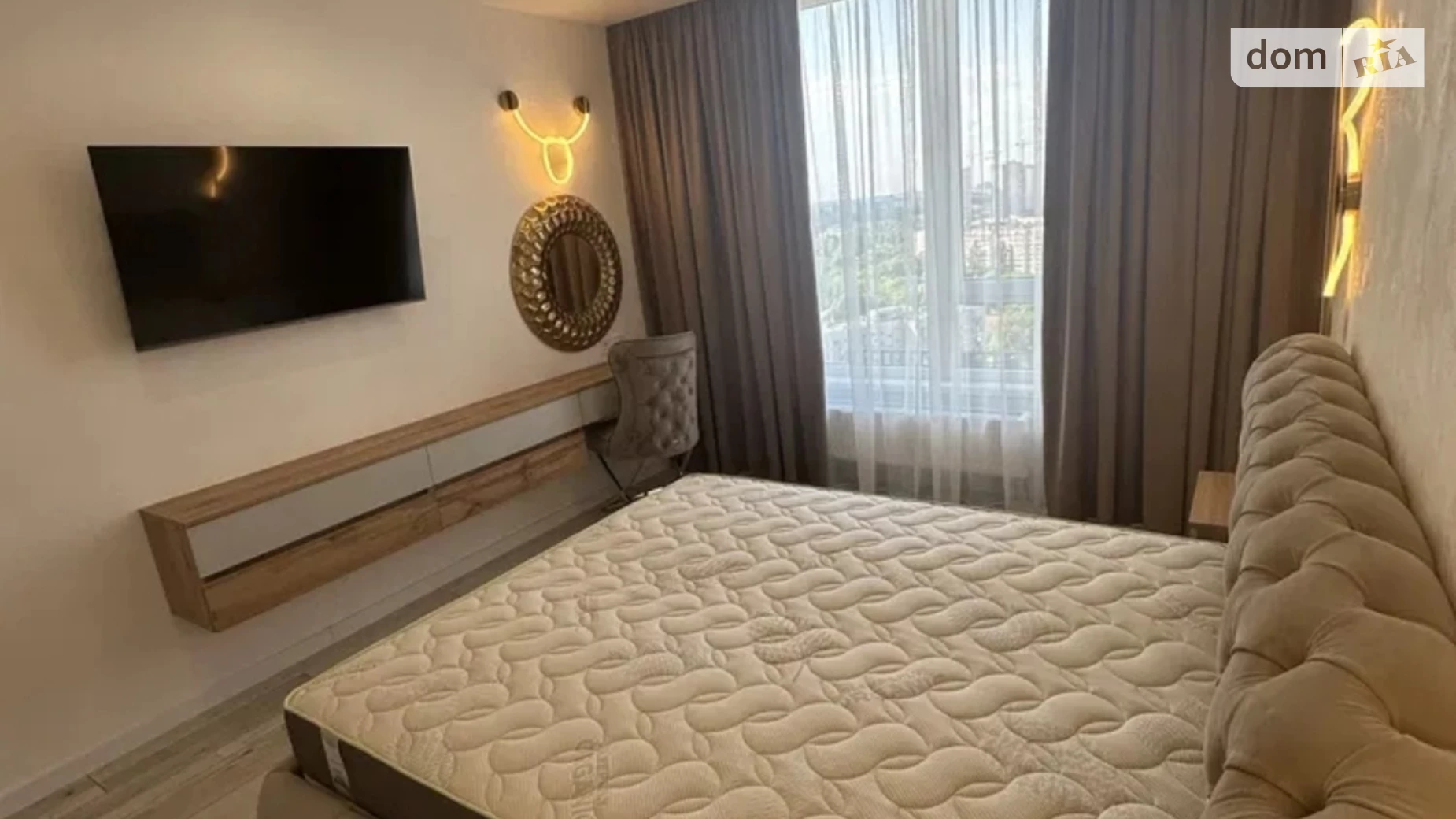 Продается 2-комнатная квартира 80 кв. м в Одессе, ул. Ивана Франко - фото 2