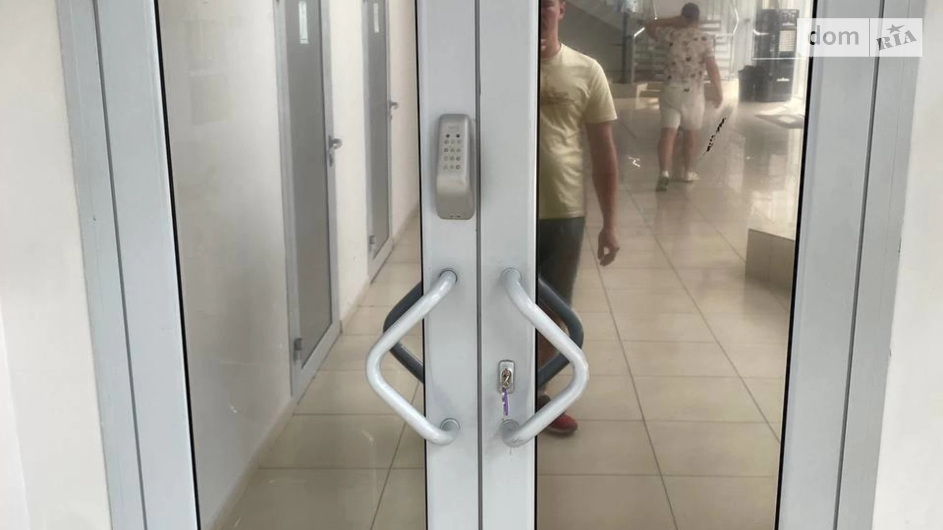 Сдается в аренду офис 130 кв. м в бизнес-центре, цена: 37700 грн - фото 2