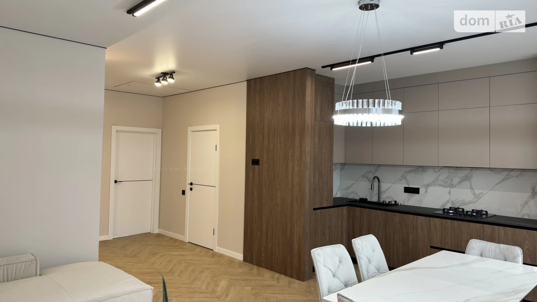 мас. Макарова Ювілейний Рівне, цена: 105000 $ - фото 2
