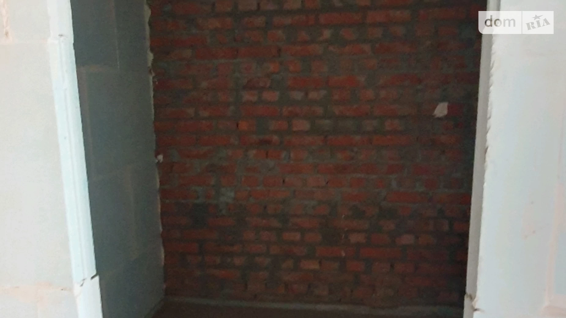 Продается 1-комнатная квартира 39 кв. м в Гостомеле, ул. Молодежная, 11/8 - фото 3