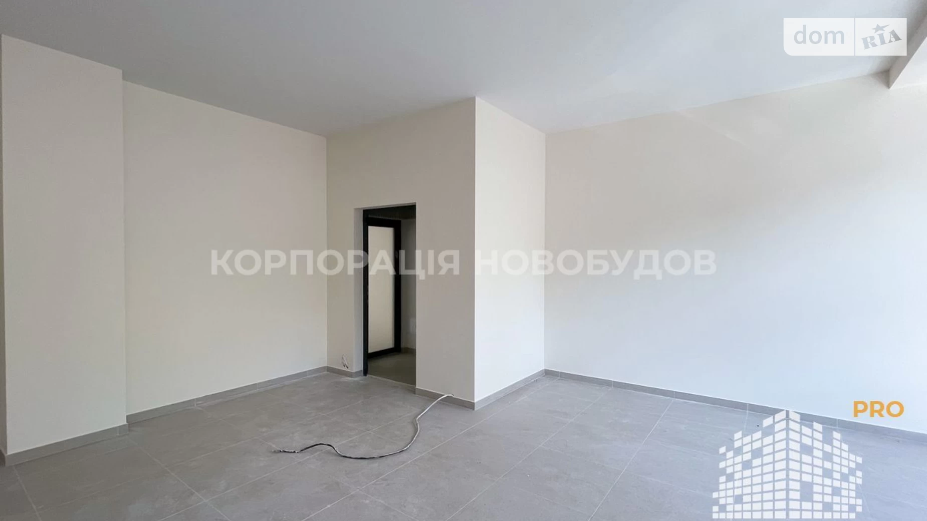 Сдается в аренду офис 37 кв. м в бизнес-центре, цена: 555 $ - фото 2