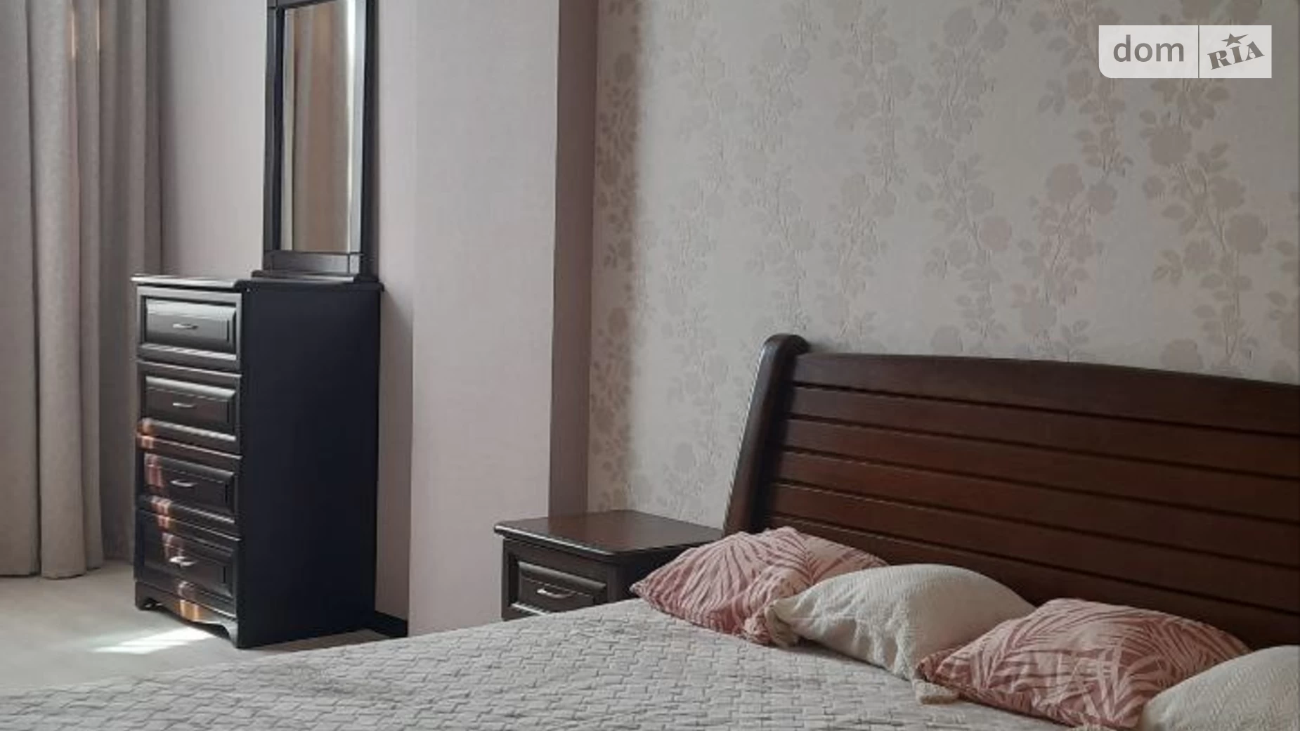 Продается 2-комнатная квартира 77.6 кв. м в Одессе, бул. Французский, 22 корпус 1 - фото 2