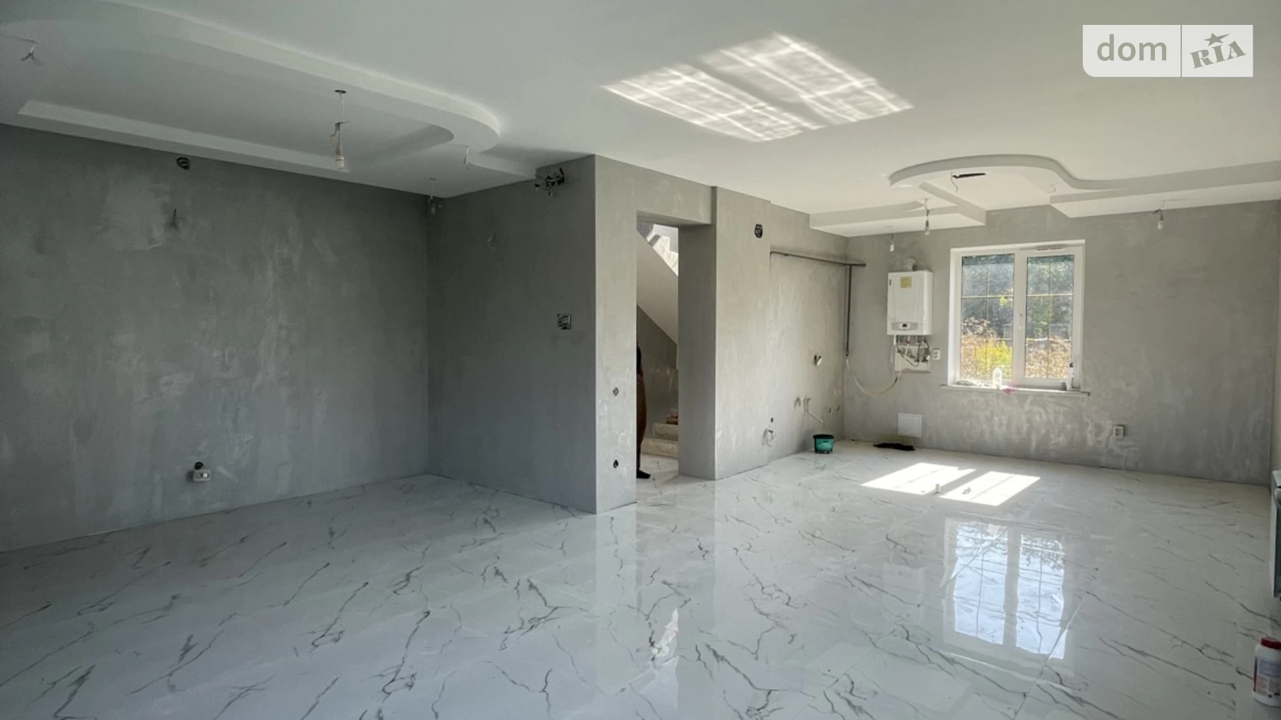 Продается дом на 2 этажа 238 кв. м с садом, цена: 105000 $ - фото 4