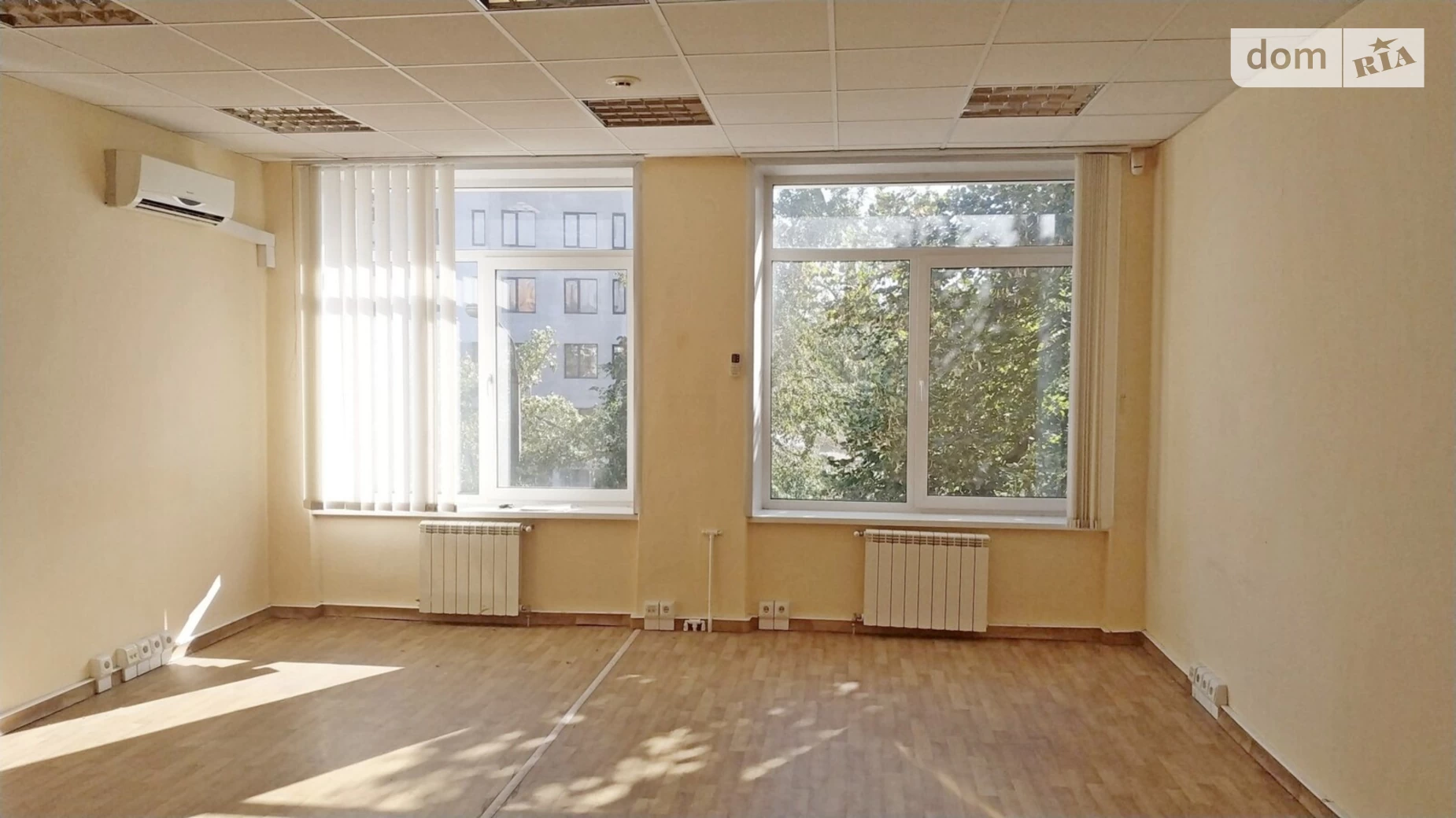 Сдается в аренду офис 63 кв. м в бизнес-центре, цена: 16040 грн - фото 2