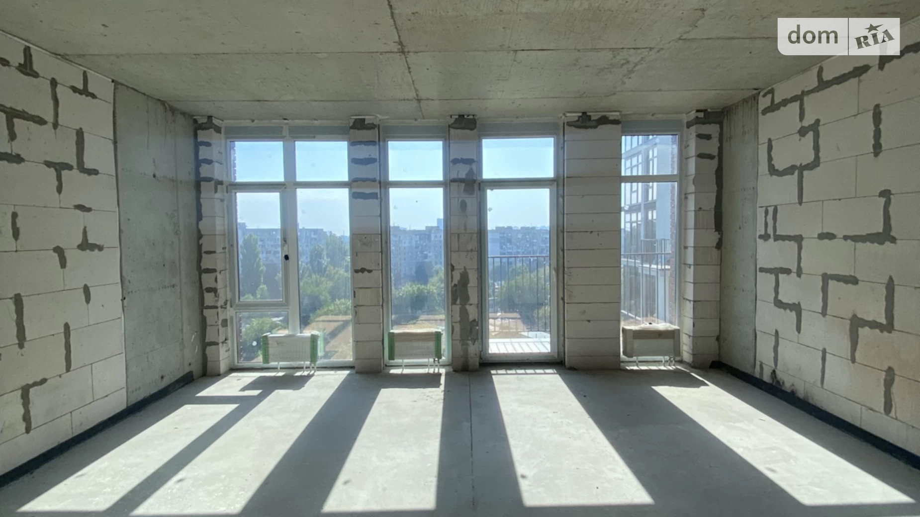 Продается 1-комнатная квартира 40.8 кв. м в Одессе, ул. Радостная, 29/1 - фото 2
