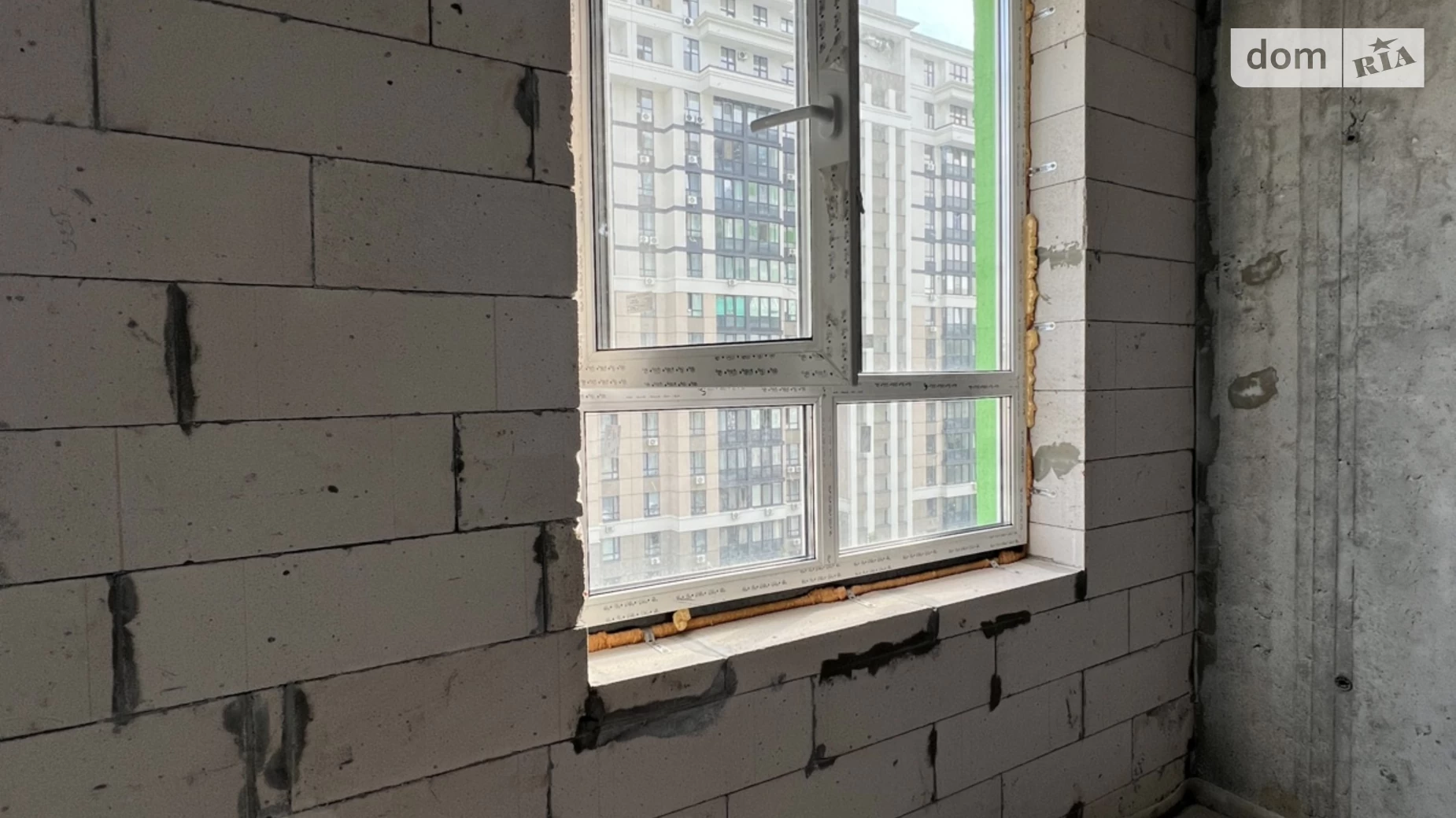 Продается 2-комнатная квартира 46.1 кв. м в Ирпене, ул. Университетская(Карла Маркса), 3/13 - фото 2