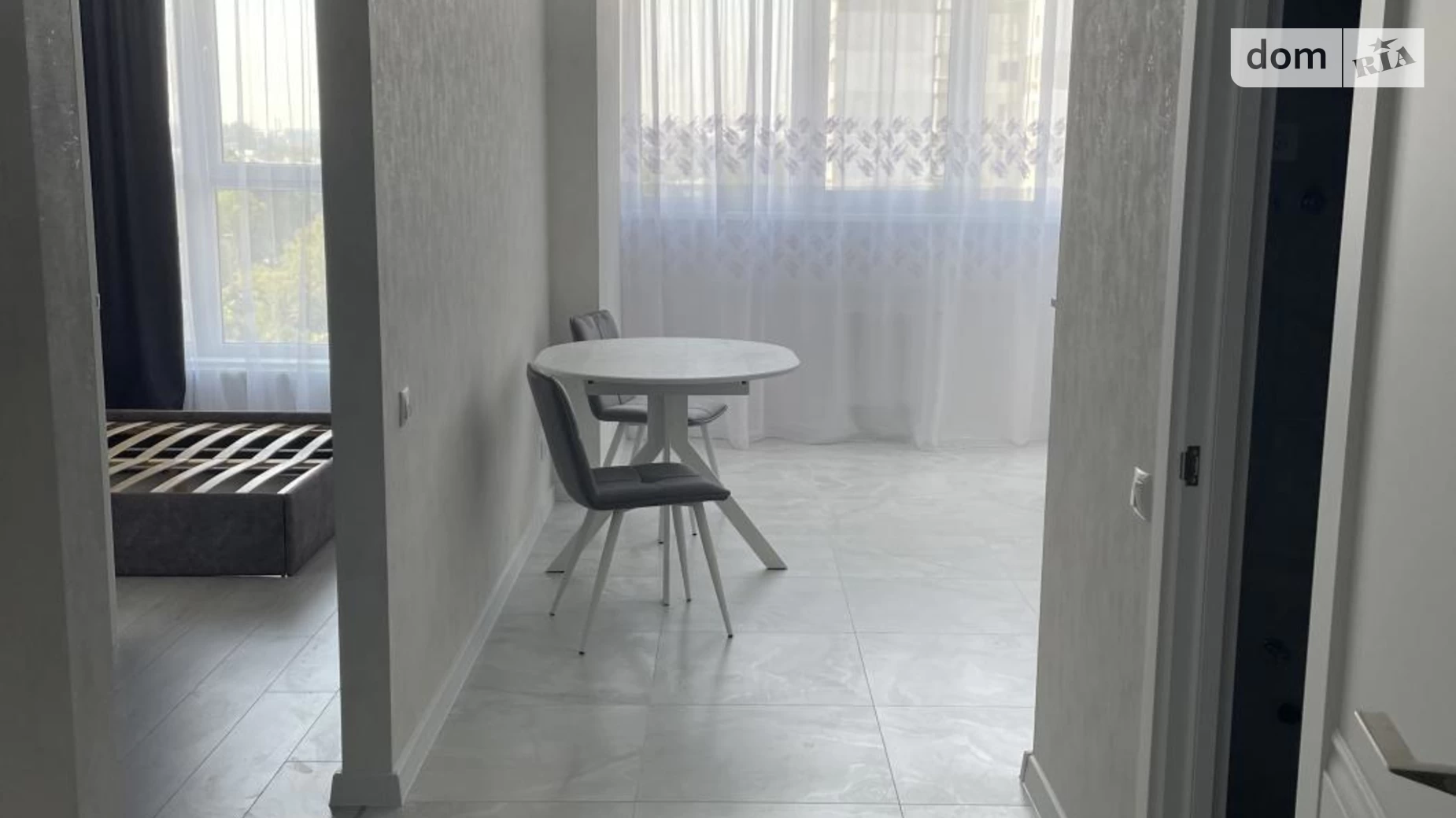 Продается 1-комнатная квартира 38 кв. м в Одессе, ул. Бугаевская, 44 - фото 3