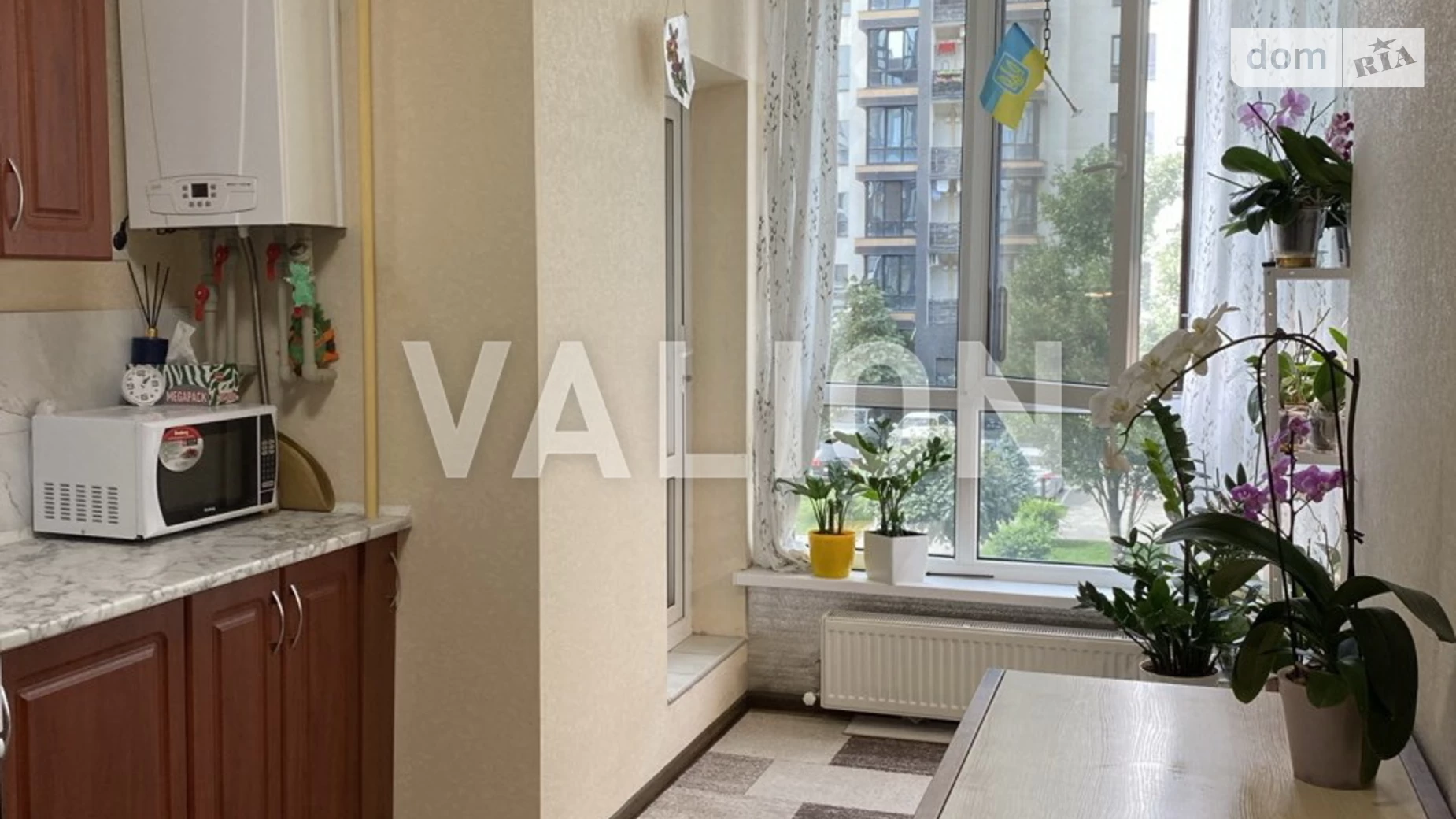 Продається 1-кімнатна квартира 36.1 кв. м у Софіївській Борщагівці, просп. Героїв Небесної Сотні, 18/8 - фото 2