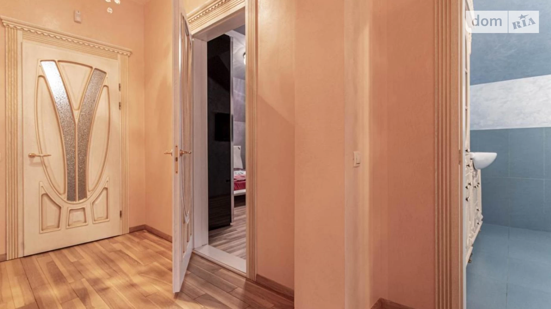 Продается дом на 2 этажа 233 кв. м с верандой, цена: 240000 $ - фото 2