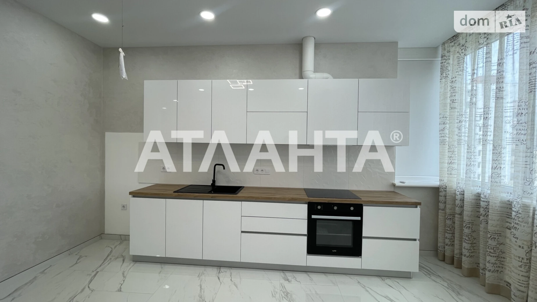 Продається 2-кімнатна квартира 83.7 кв. м у Одесі, вул. Педагогічна, 21 корпус 1 - фото 2