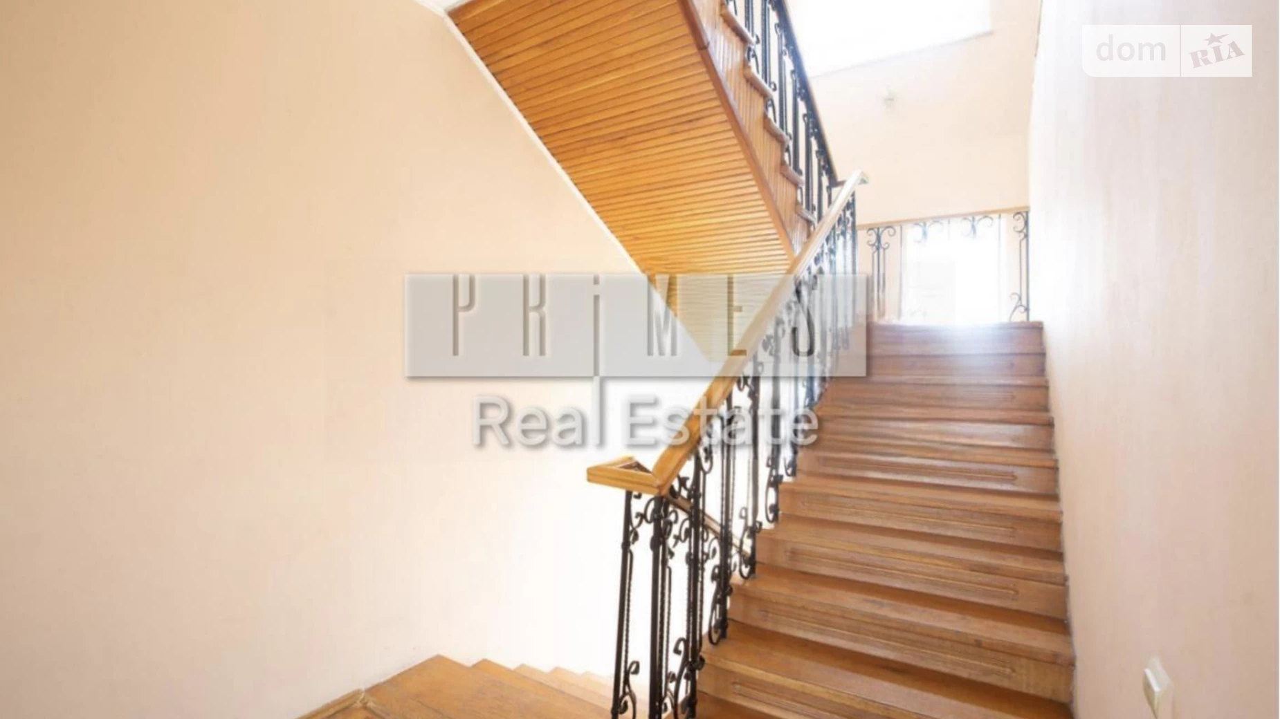 Продается дом на 3 этажа 236.5 кв. м с мебелью, цена: 330000 $ - фото 2