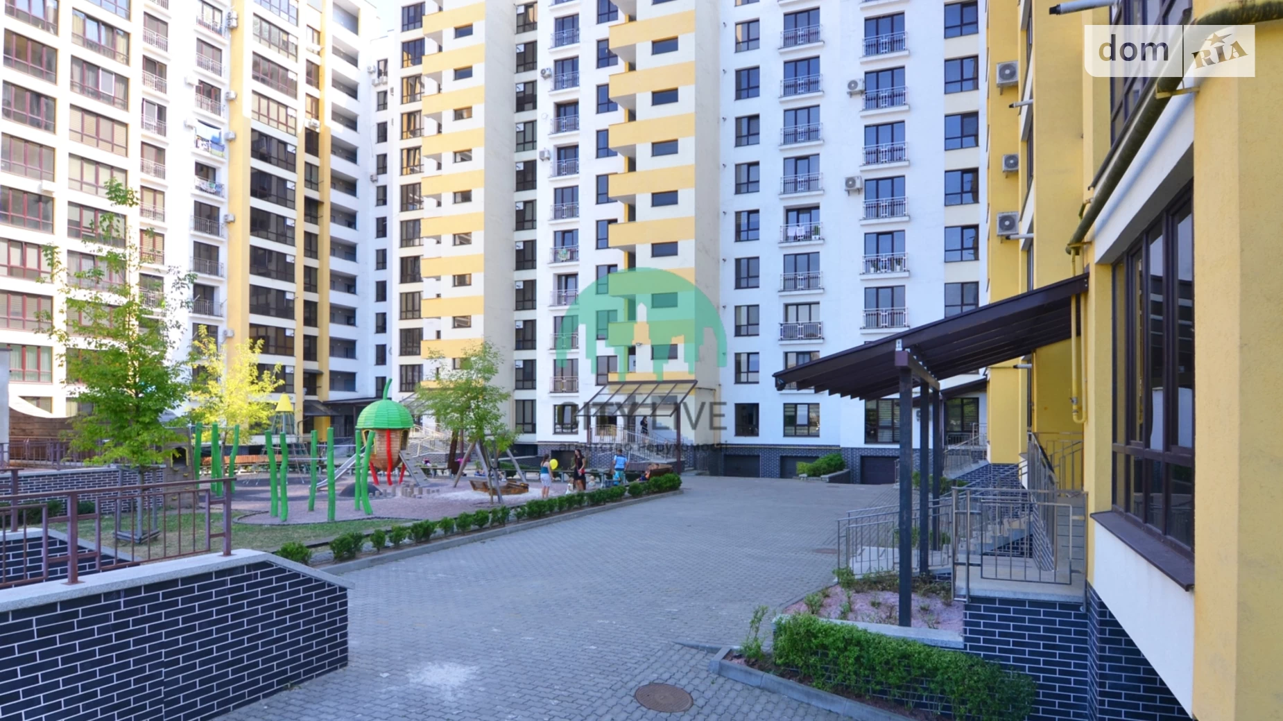 Продається 2-кімнатна квартира 74 кв. м у Івано-Франківську, вул. Івасюка, 82 - фото 4