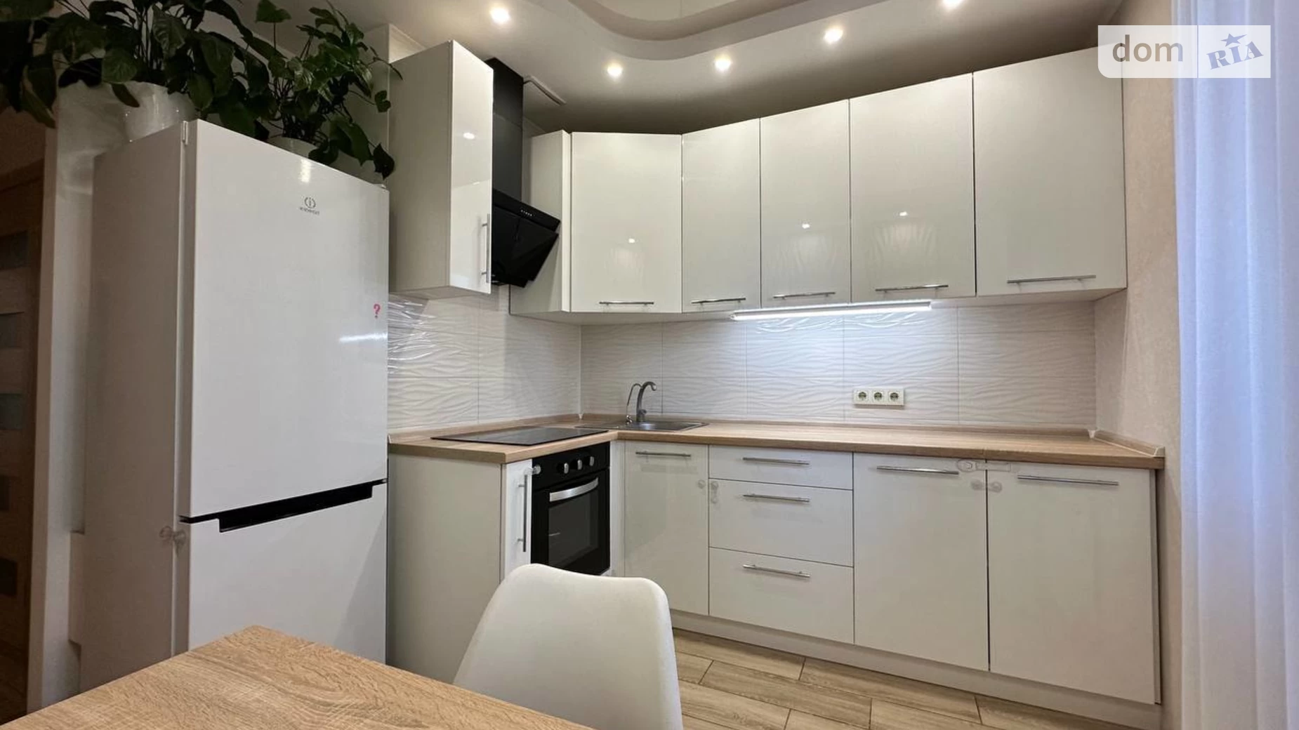 Продается 1-комнатная квартира 38.2 кв. м в Одессе, ул. Балковская, 137Г - фото 3