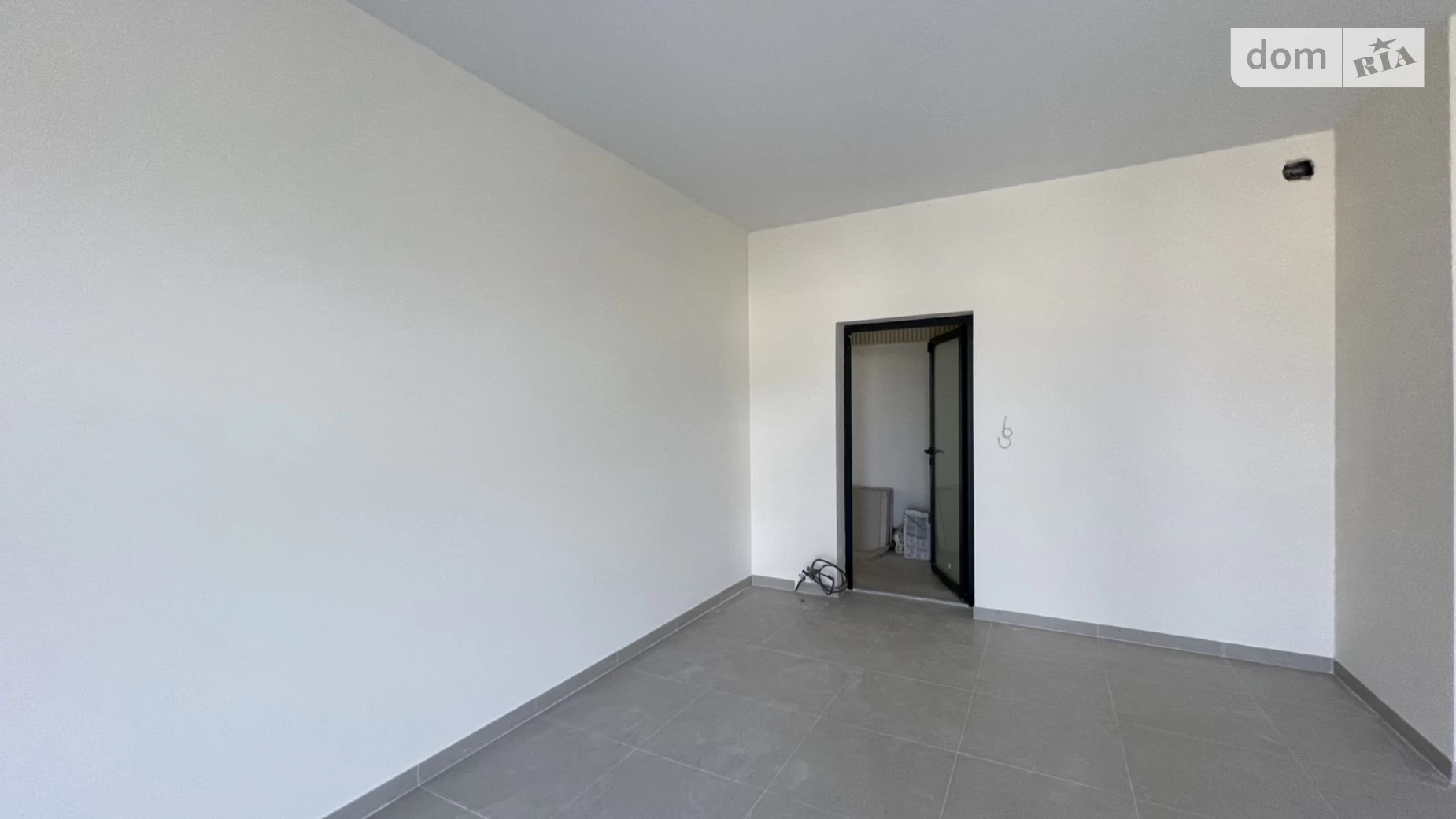 Сдается в аренду офис 25 кв. м в бизнес-центре, цена: 375 $ - фото 2