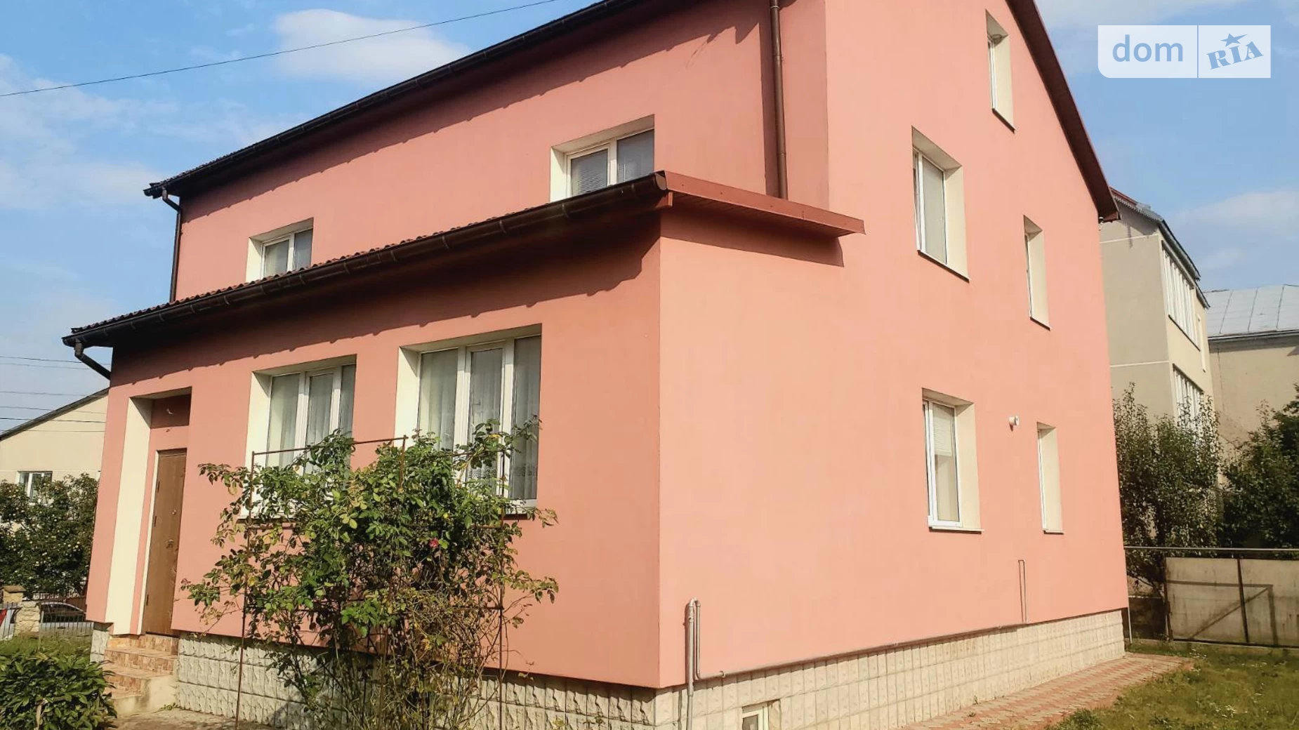 Продается дом на 3 этажа 320 кв. м с бассейном, цена: 215000 $ - фото 3