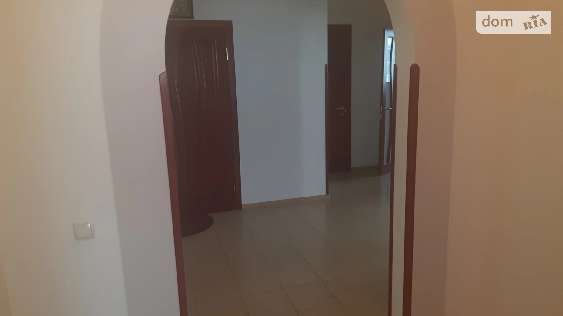 Продається 3-кімнатна квартира 122.3 кв. м у Києві, вул. Срібнокільська, 3В - фото 2