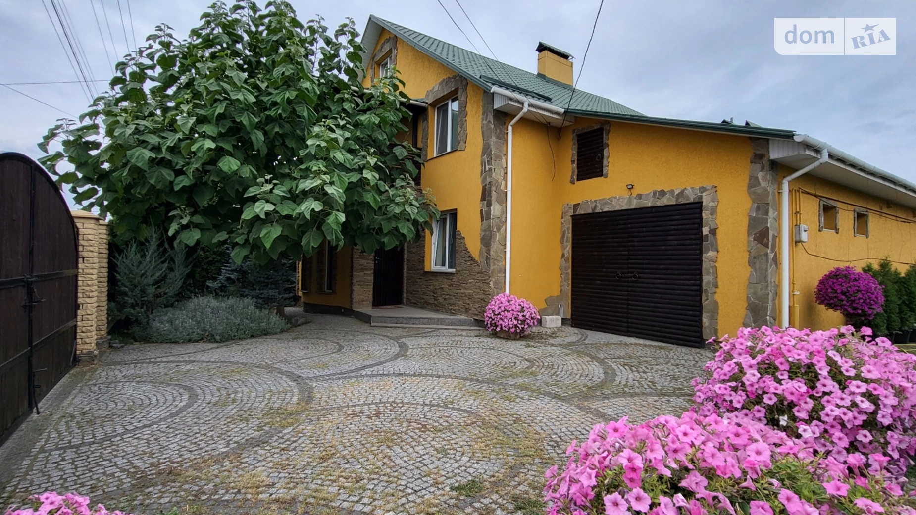 Продается дом на 2 этажа 236 кв. м с террасой, цена: 195000 $ - фото 2