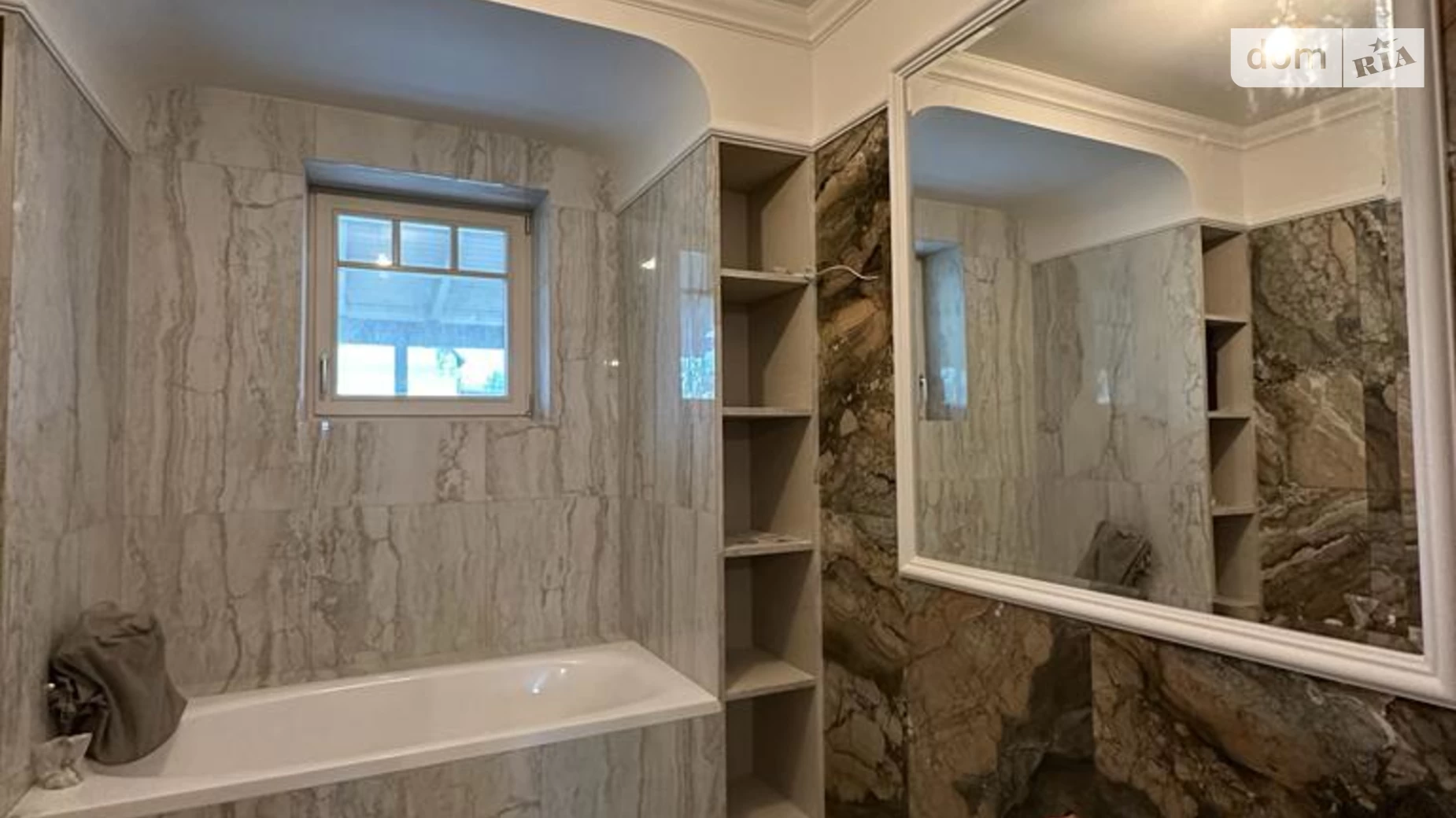 Продается дом на 2 этажа 300 кв. м с участком, цена: 450000 $ - фото 4