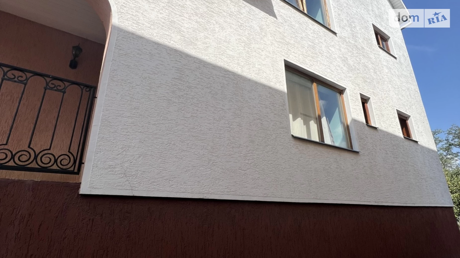 Продается дом на 2 этажа 270 кв. м с мебелью, цена: 150000 $ - фото 2