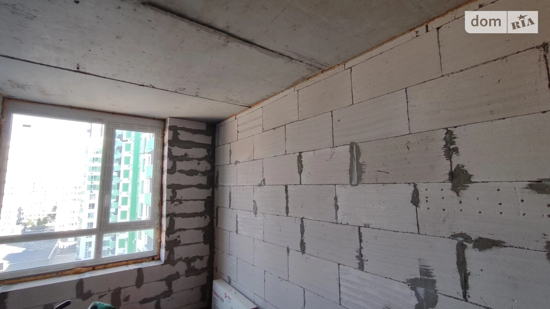 Продается 3-комнатная квартира 71.5 кв. м в Ирпене, ул. Университетская(Карла Маркса), 3/12 - фото 2