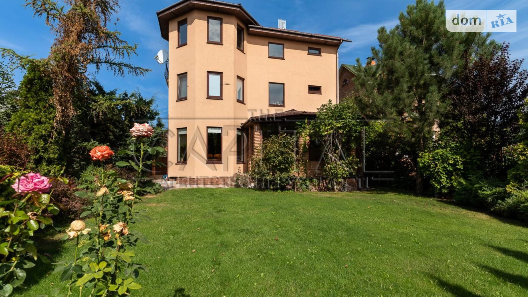 Продается дом на 3 этажа 260 кв. м с балконом, цена: 193000 $ - фото 2