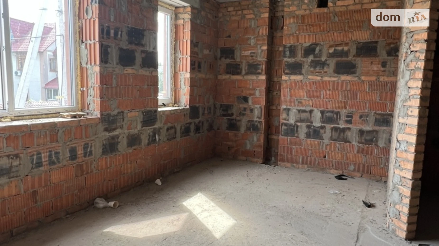 Продается 1-комнатная квартира 36 кв. м в Гостомеле, ул. Юбилейная, 4В - фото 2