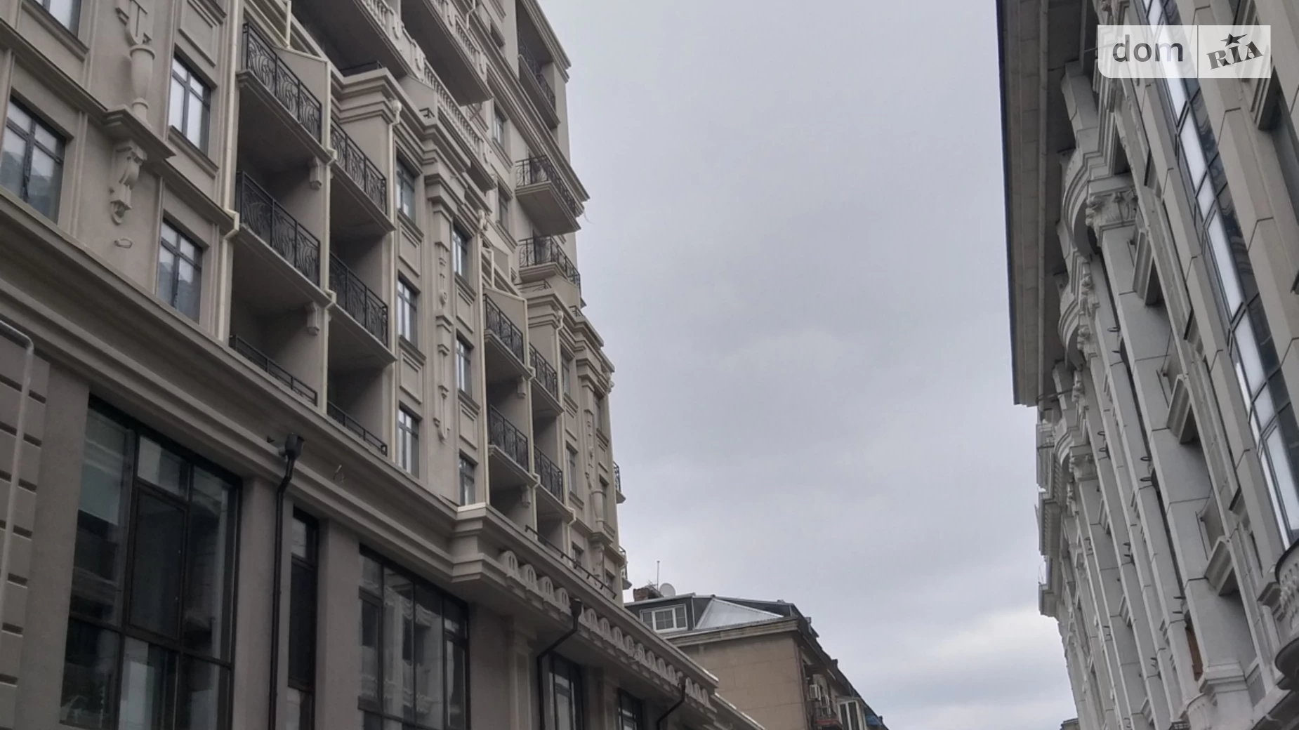 Продается 1-комнатная квартира 55.6 кв. м в Одессе, ул. Карантинная - фото 2