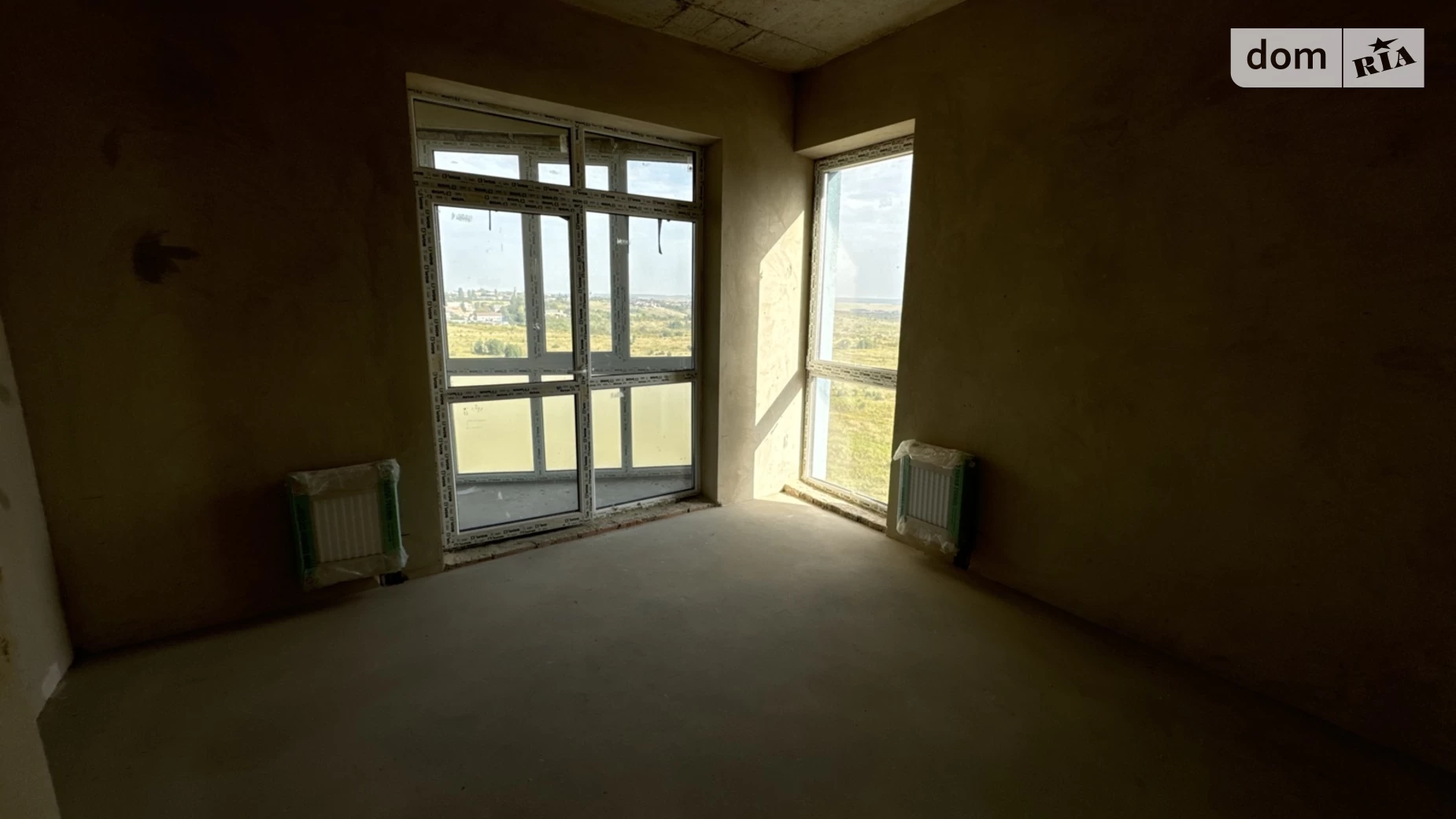 Продается 2-комнатная квартира 68.8 кв. м в Ровно, ул. Студенческая, 18 - фото 2