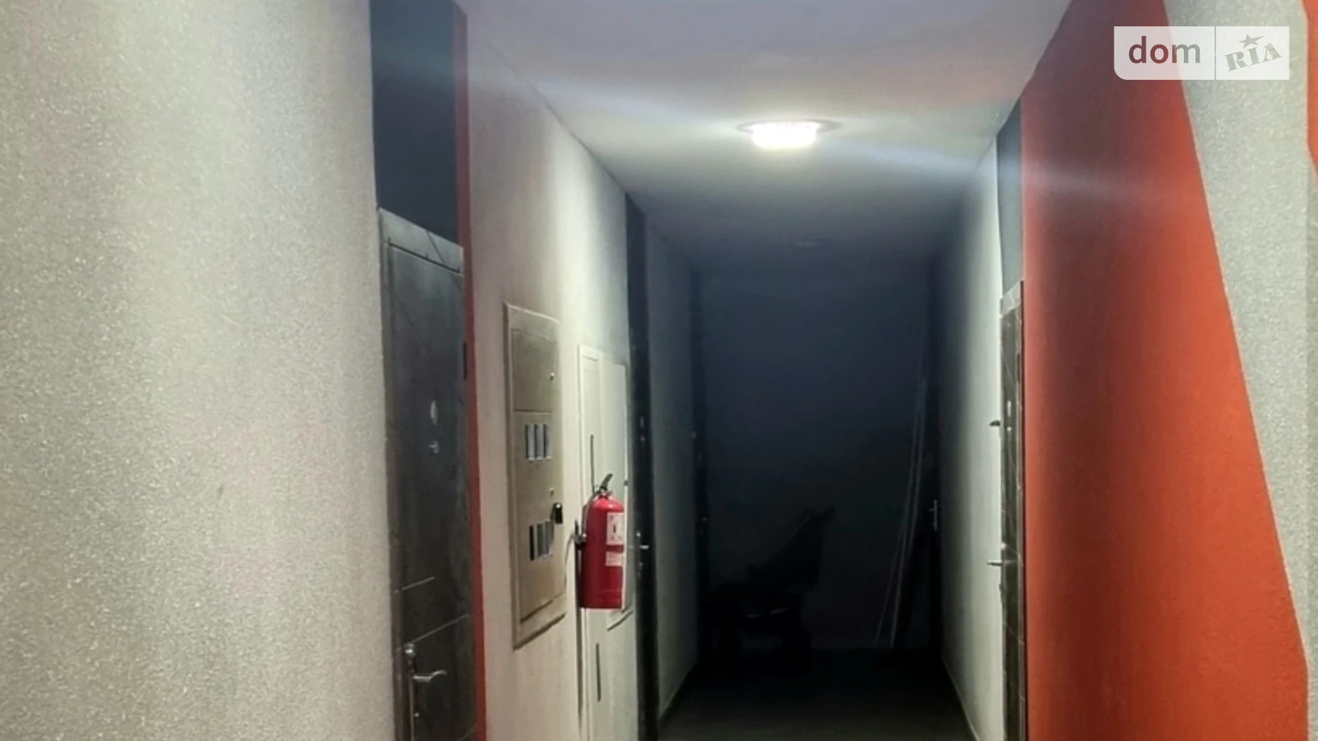 Продается 2-комнатная квартира 42.3 кв. м в Ирпене, ул. Николая Сингаевского(Новооскольская), 2Є - фото 3