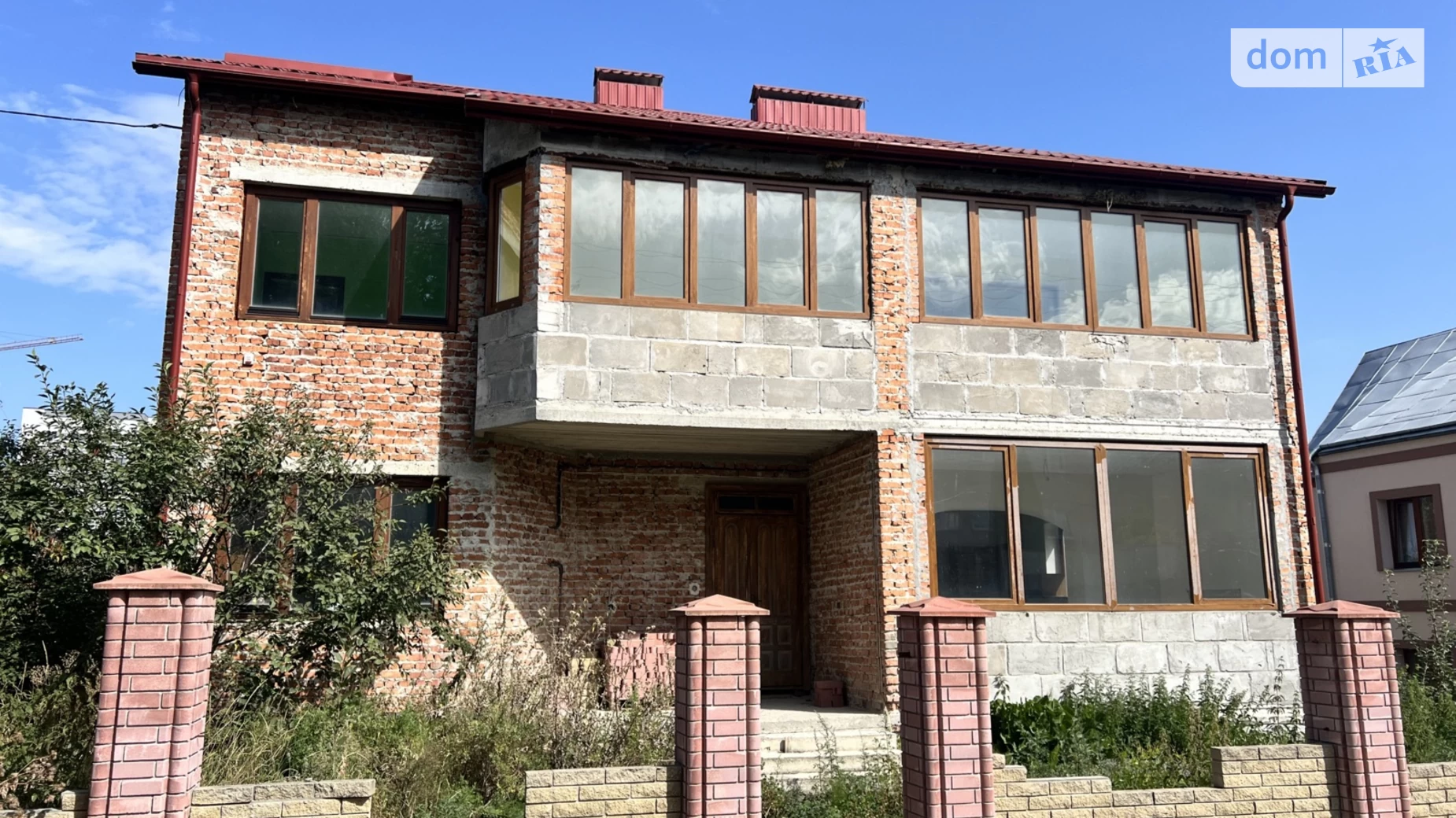 Продается дом на 3 этажа 467 кв. м с бассейном, цена: 140000 $ - фото 2