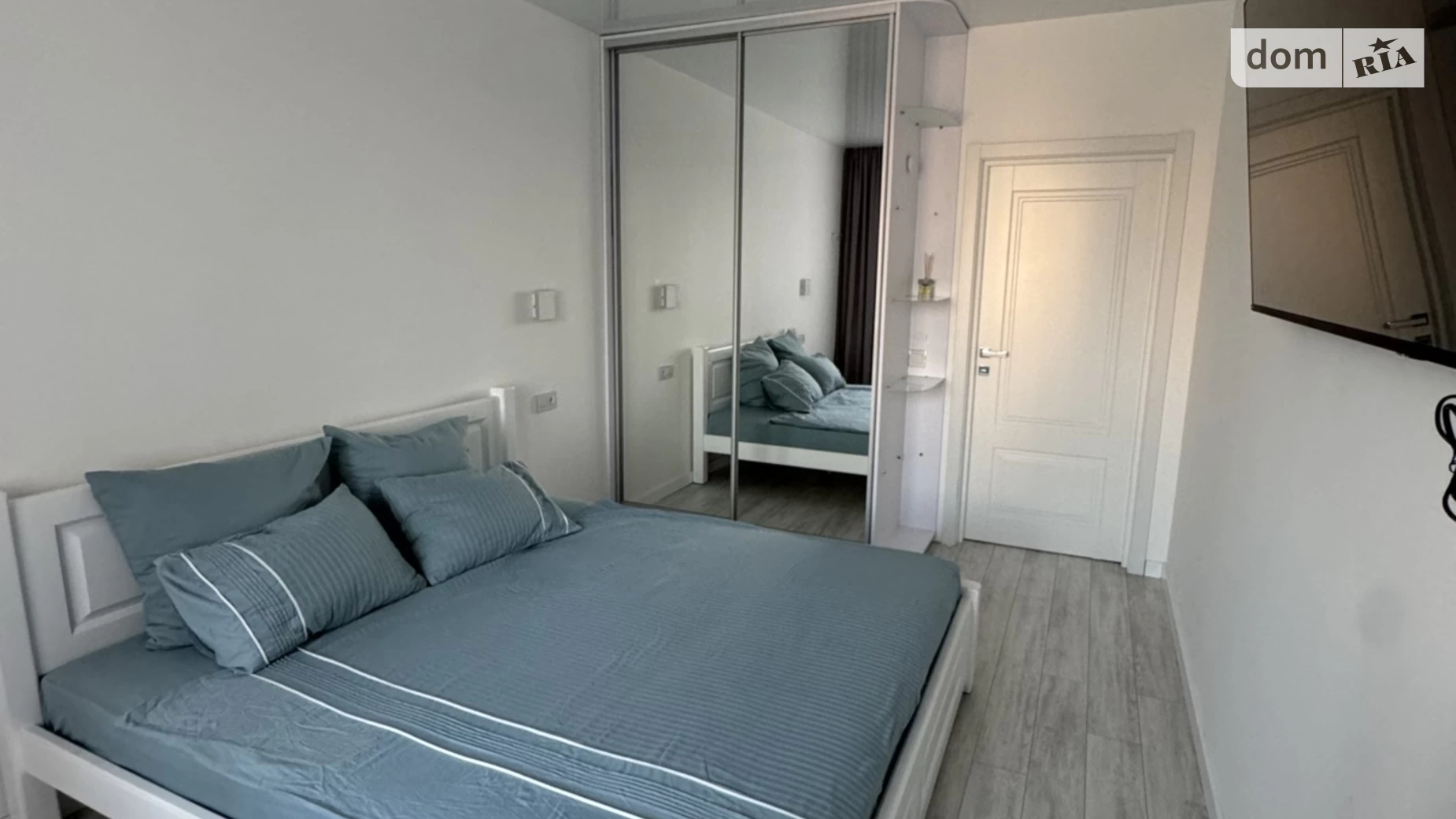 Продается 2-комнатная квартира 61 кв. м в Киеве, ул. Новополевая, 2 корпус 2 - фото 2