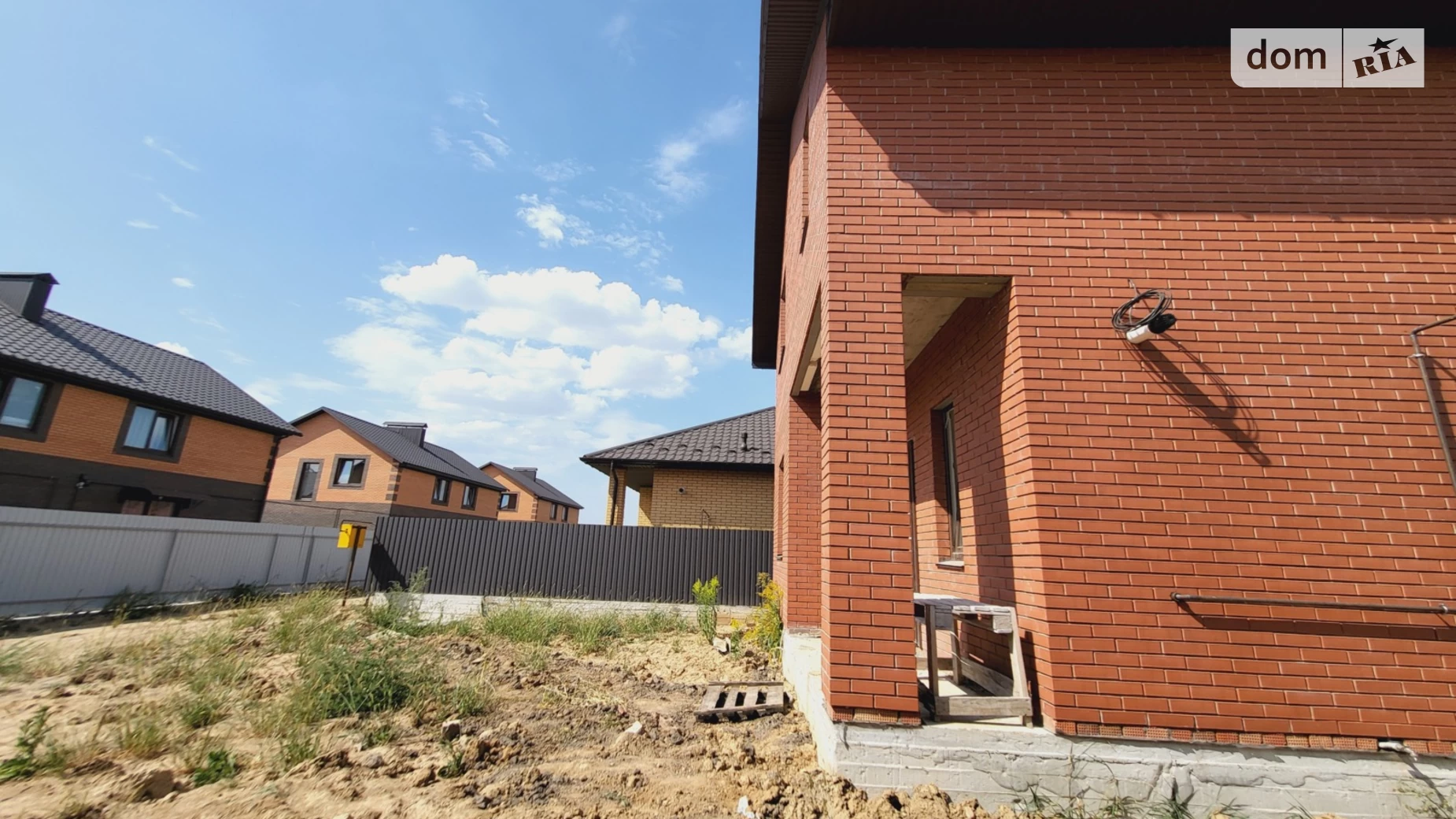 Продается дом на 2 этажа 125 кв. м с участком, цена: 85000 $ - фото 5