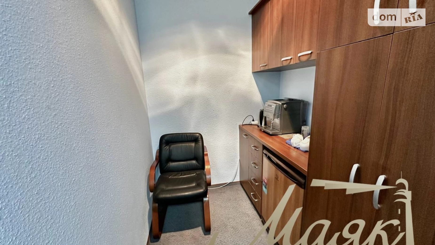 Сдается в аренду офис 600 кв. м в бизнес-центре, цена: 4500 $ - фото 3