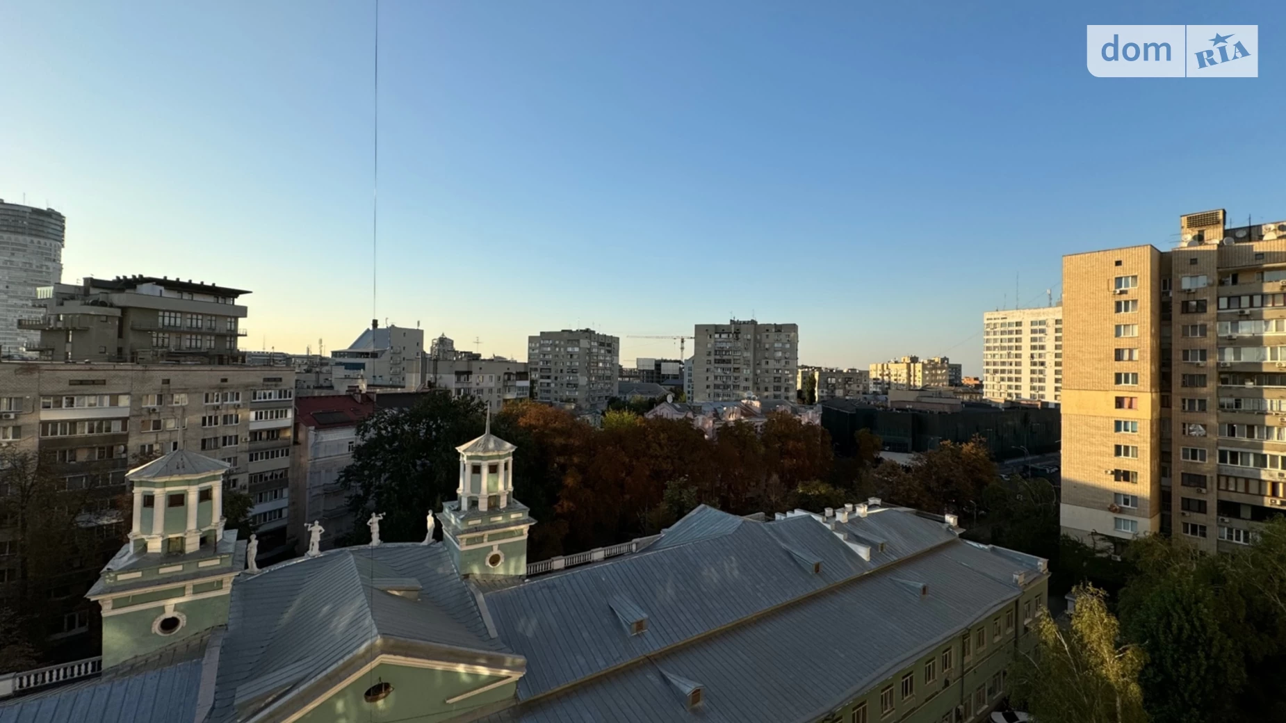 Продается 3-комнатная квартира 100 кв. м в Киеве, ул. Михаила Омельяновича-Павленко(Суворова) - фото 2