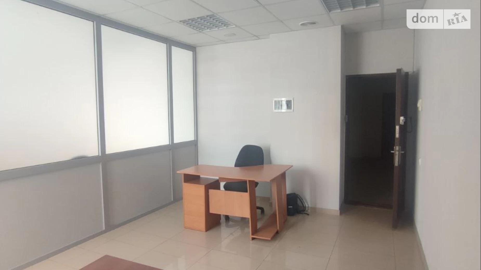 Здається в оренду офіс 38.5 кв. м в бізнес-центрі, цена: 7700 грн - фото 4