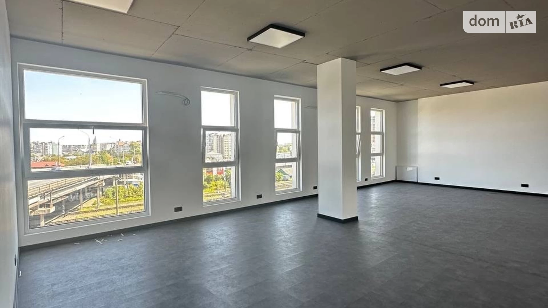 Сдается в аренду офис 233 кв. м в бизнес-центре, цена: 60000 грн - фото 2