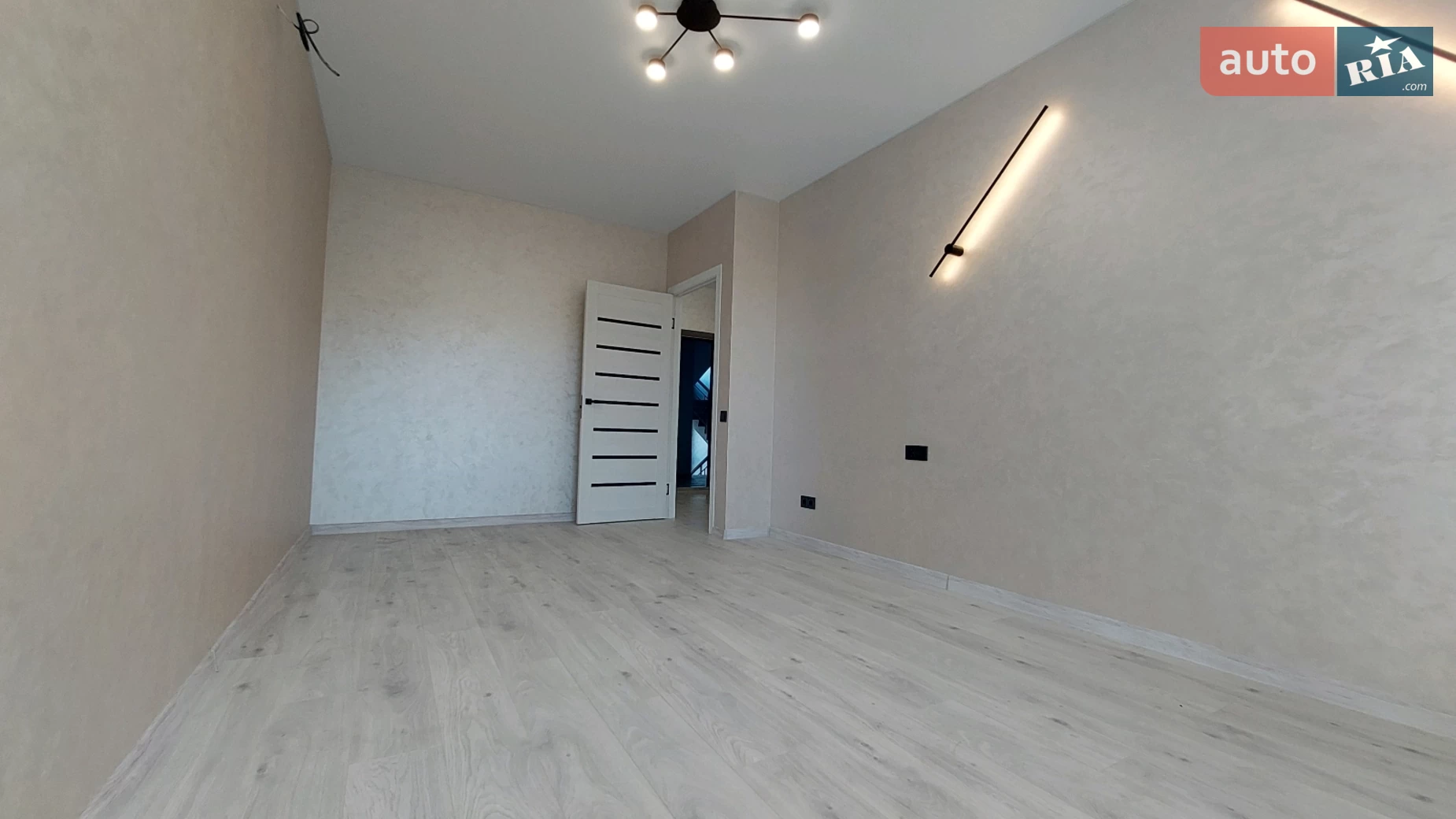 Продается 1-комнатная квартира 36 кв. м в Ирпене, 2-й пер. Украинский, 24 - фото 2