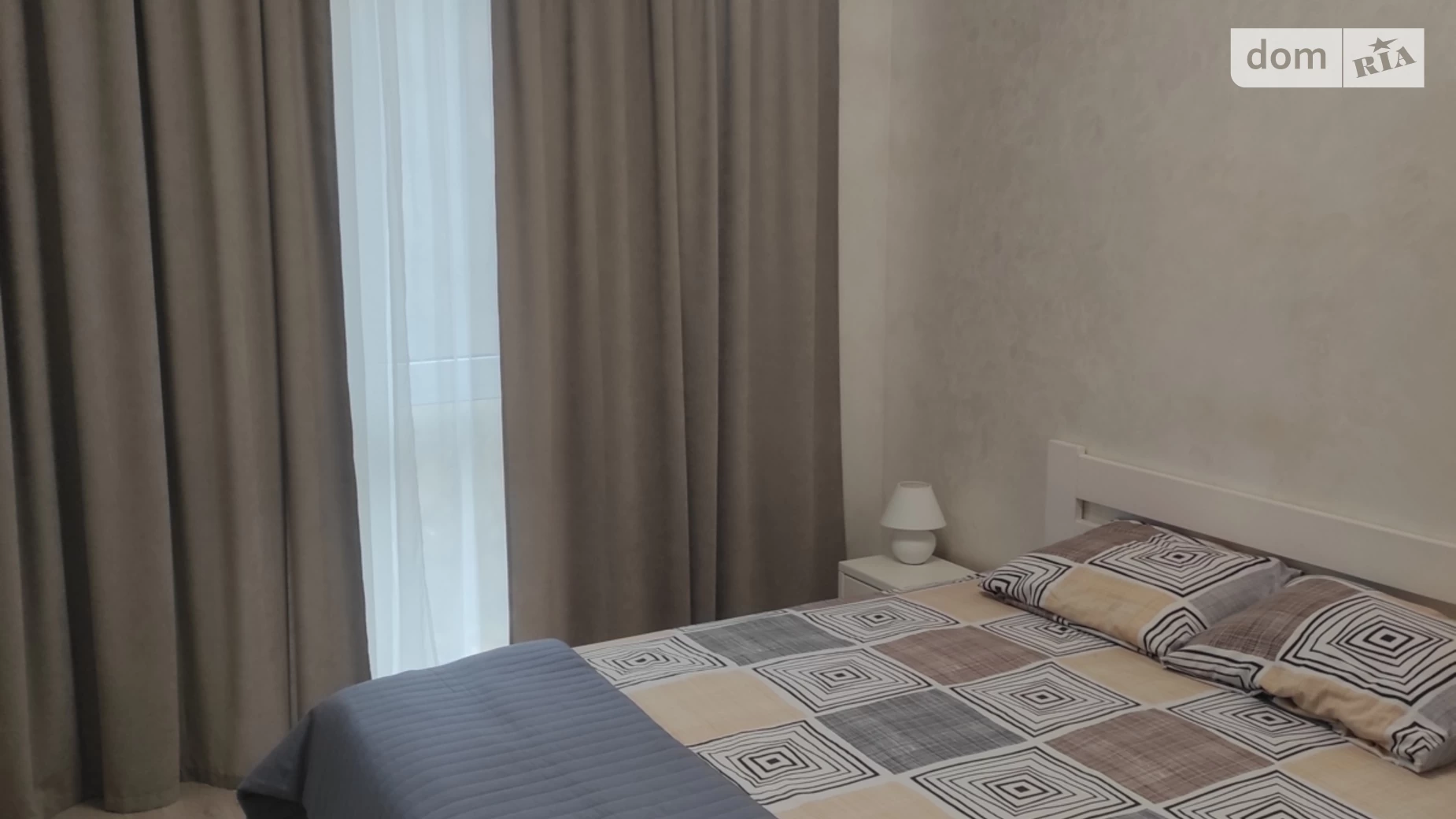 Продається 1-кімнатна квартира 37 кв. м у Голубиному, цена: 81400 $ - фото 3