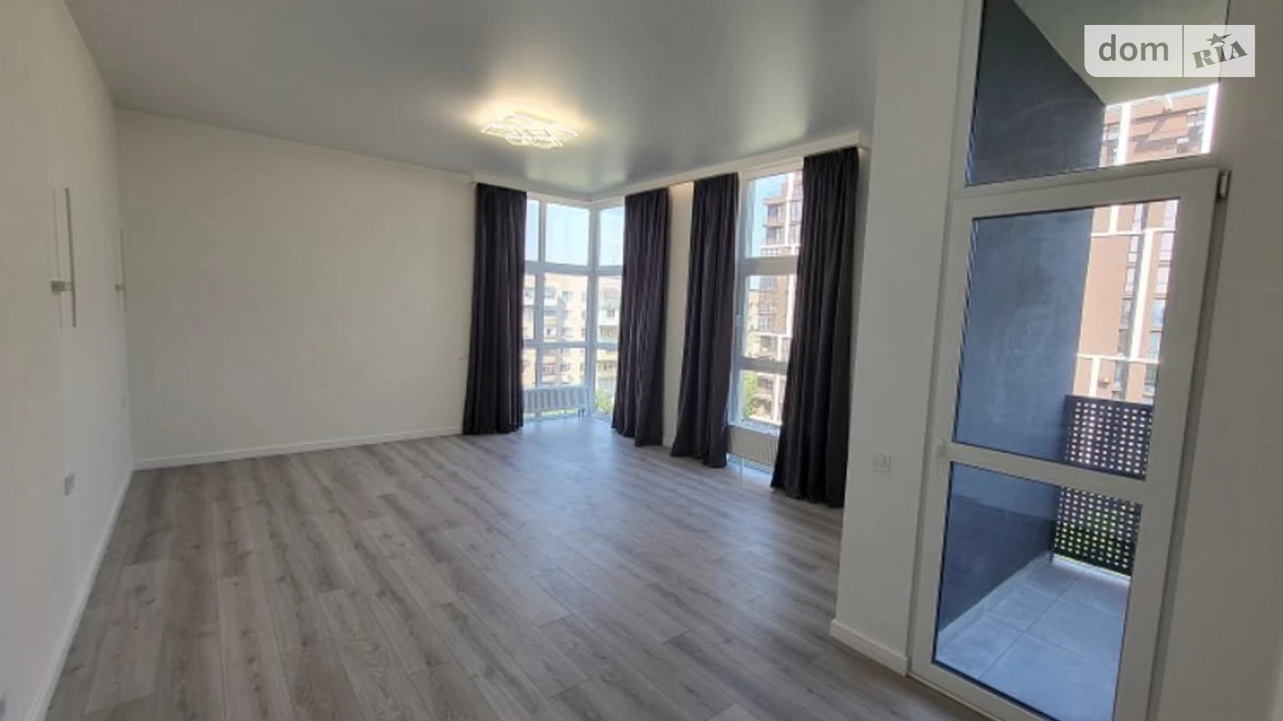 Продается 1-комнатная квартира 64 кв. м в Одессе, ул. Новаторов, 1А - фото 2