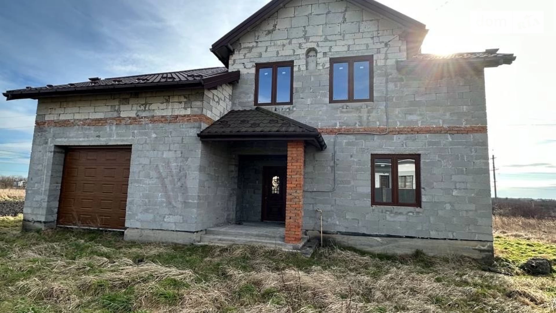 Продается дом на 2 этажа 295 кв. м с садом, цена: 150000 $ - фото 4