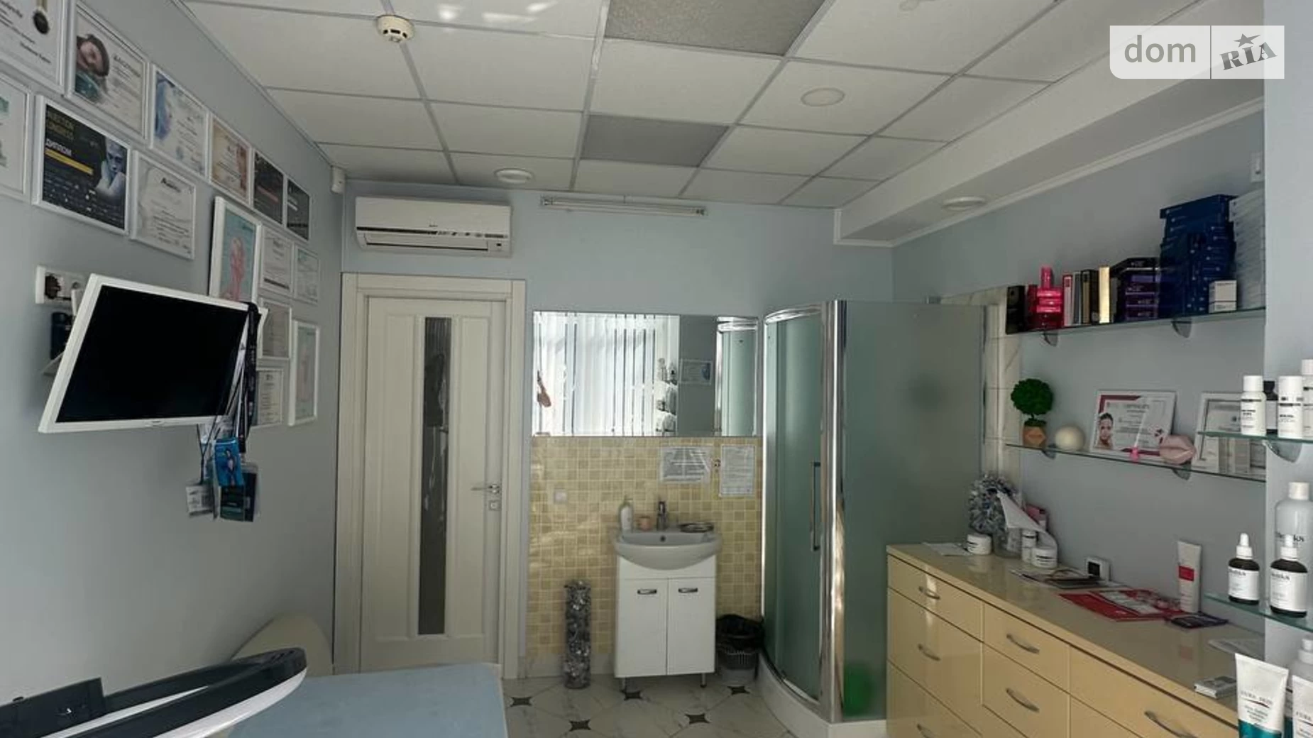 Сдается в аренду офис 18.6 кв. м в бизнес-центре, цена: 6510 грн - фото 3