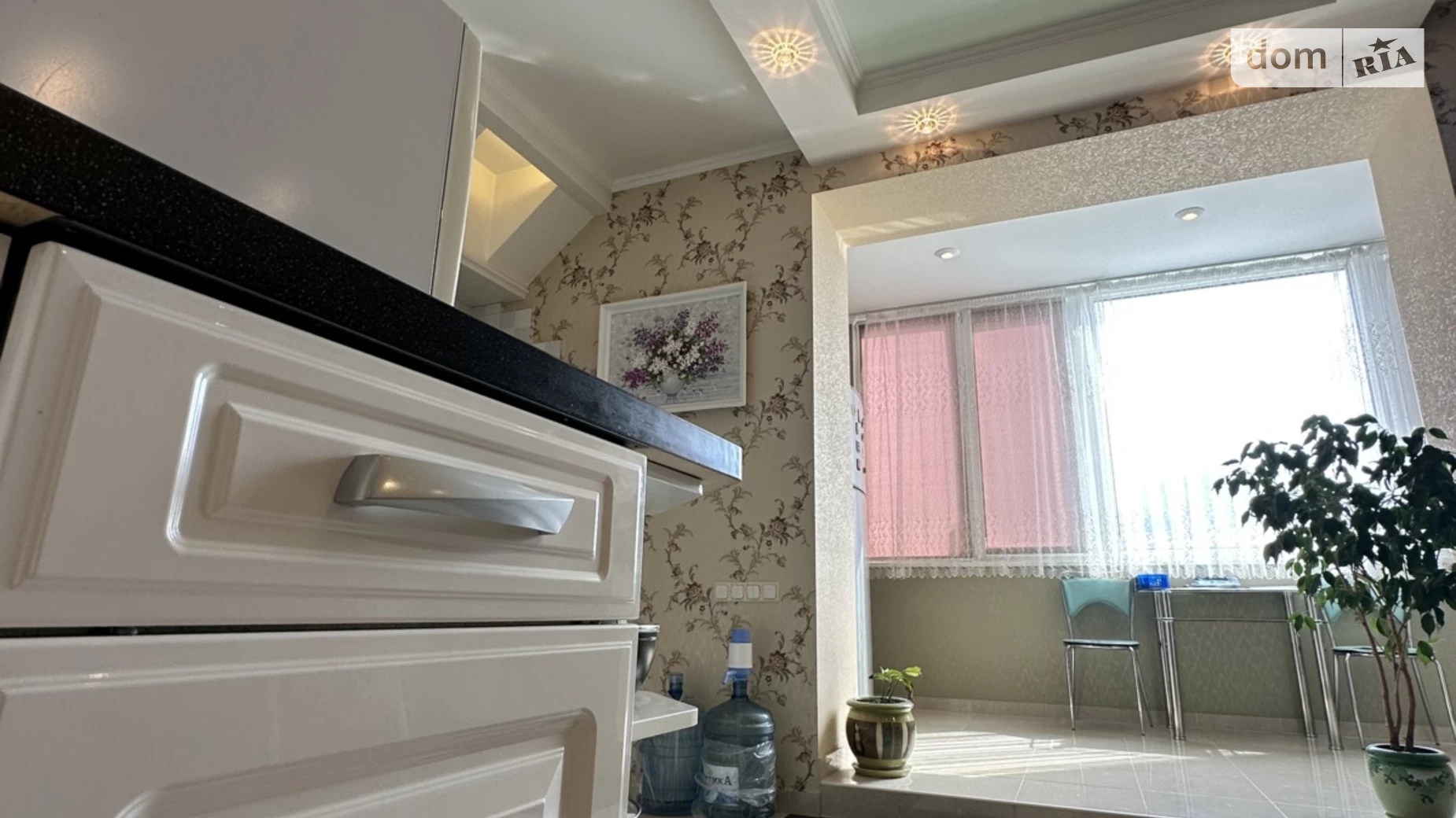 Продается 4-комнатная квартира 140.7 кв. м в Одессе, ул. Леваневского, 5 - фото 3