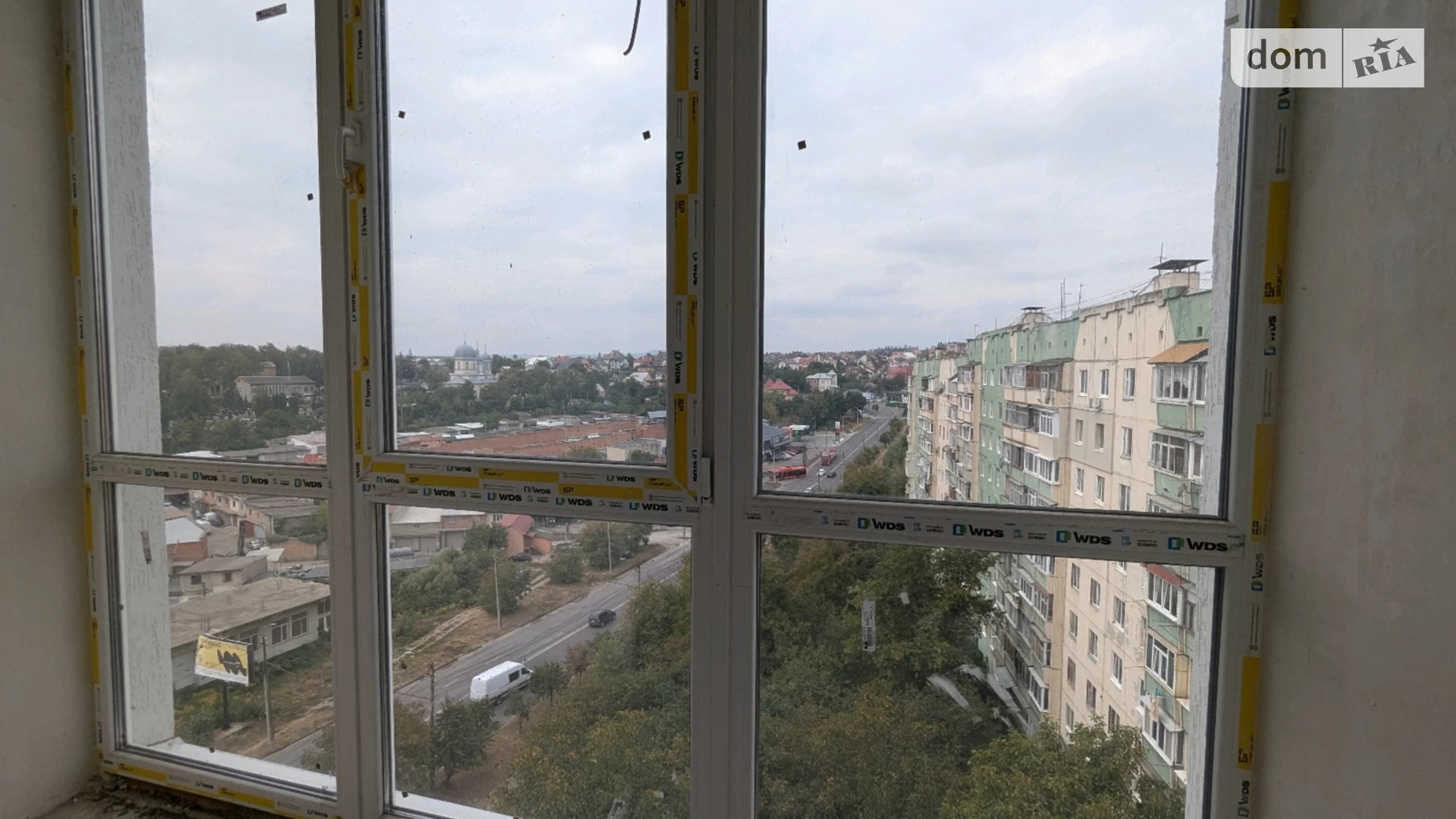 Продается 3-комнатная квартира 92 кв. м в Черновцах - фото 4