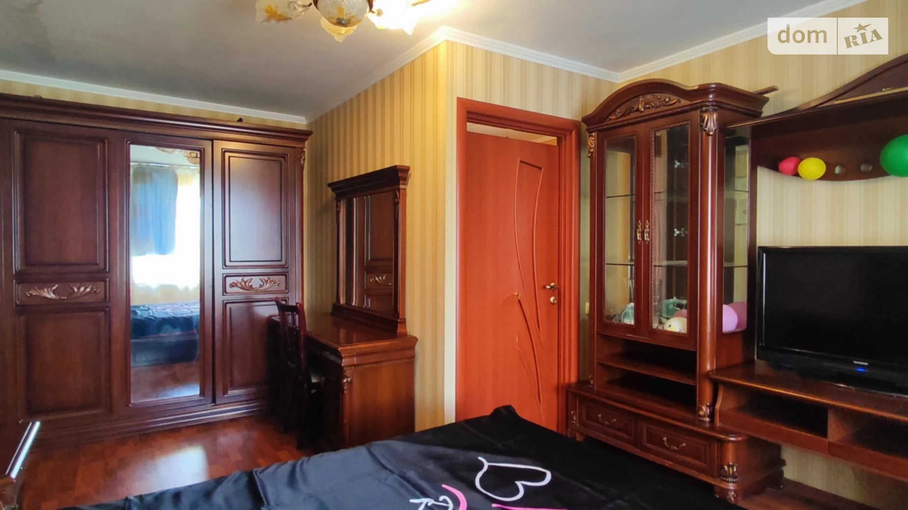 Продається 1-кімнатна квартира 45 кв. м у Києві, вул. Рибальська, 8 - фото 2