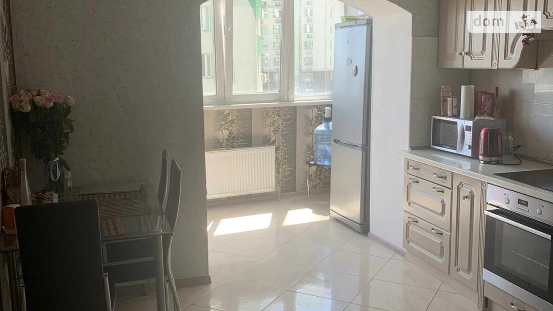 Продается 1-комнатная квартира 48 кв. м в Одессе, ул. Марсельская, 46 корпус 1 - фото 2