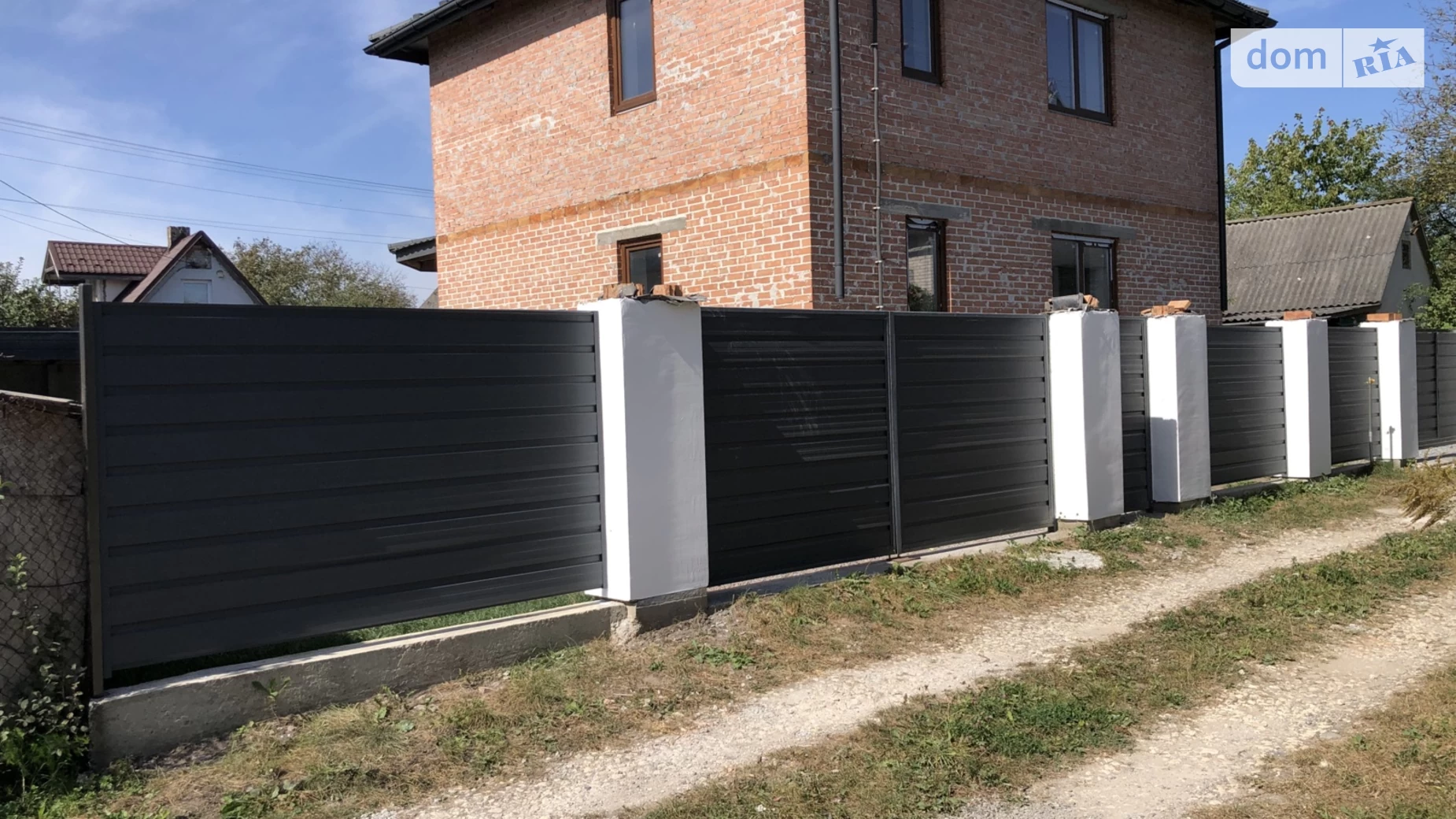 Продается дом на 2 этажа 97 кв. м с мансардой, цена: 85000 $ - фото 2