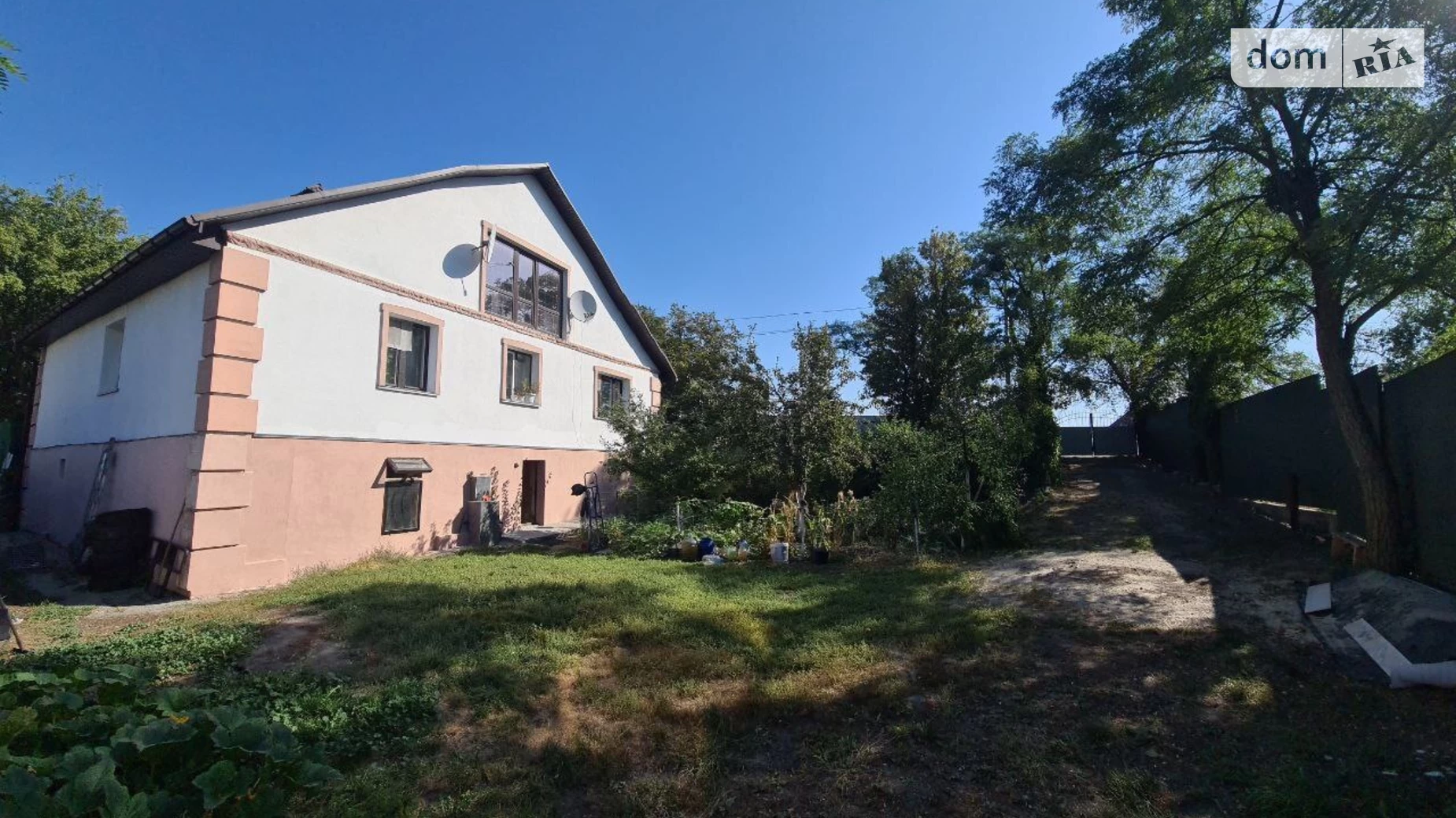 Продается дом на 3 этажа 260 кв. м с мебелью, цена: 200000 $ - фото 2