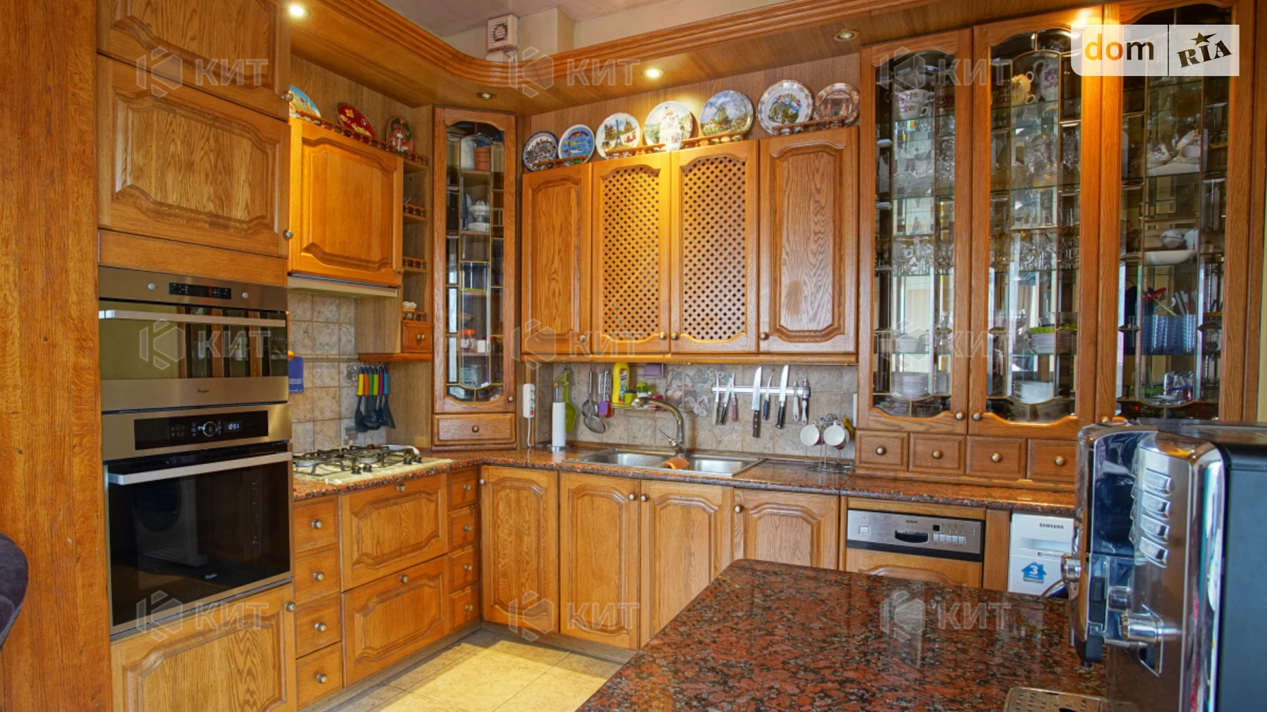 Продается дом на 2 этажа 210 кв. м с гаражом, цена: 250000 $ - фото 4